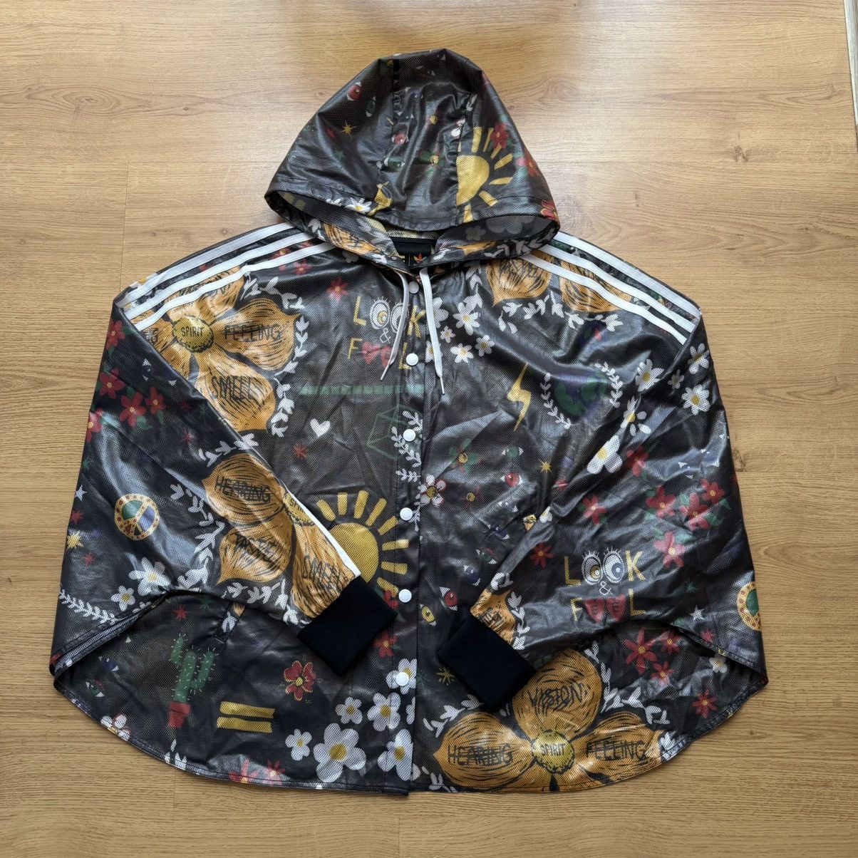 Adidas Adidas X Pharrell Williams Artist Poncho Jacket Size ONE SIZE - 1 Thumbnail
