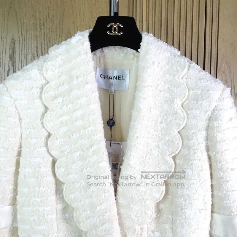 Chanel Chanel White Wool Blend Women's Jacket . Size M / US 6-8 / IT 42-44 - 2 Thumbnail