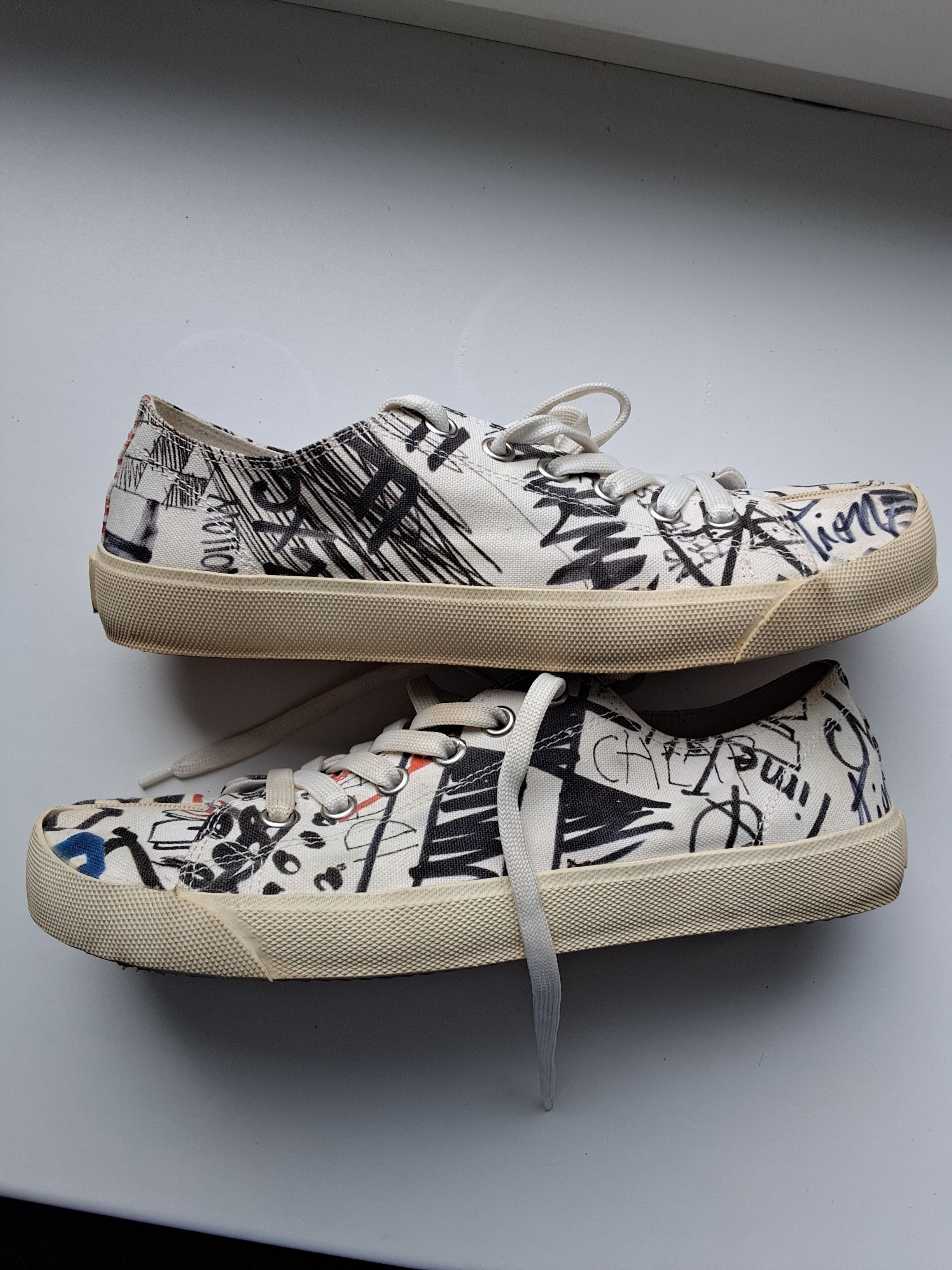 Maison Margiela Maison MargielaLow Top Sneakers«Graffiti Print»Rare Archives Size US 9 / EU 42 - 4 Thumbnail