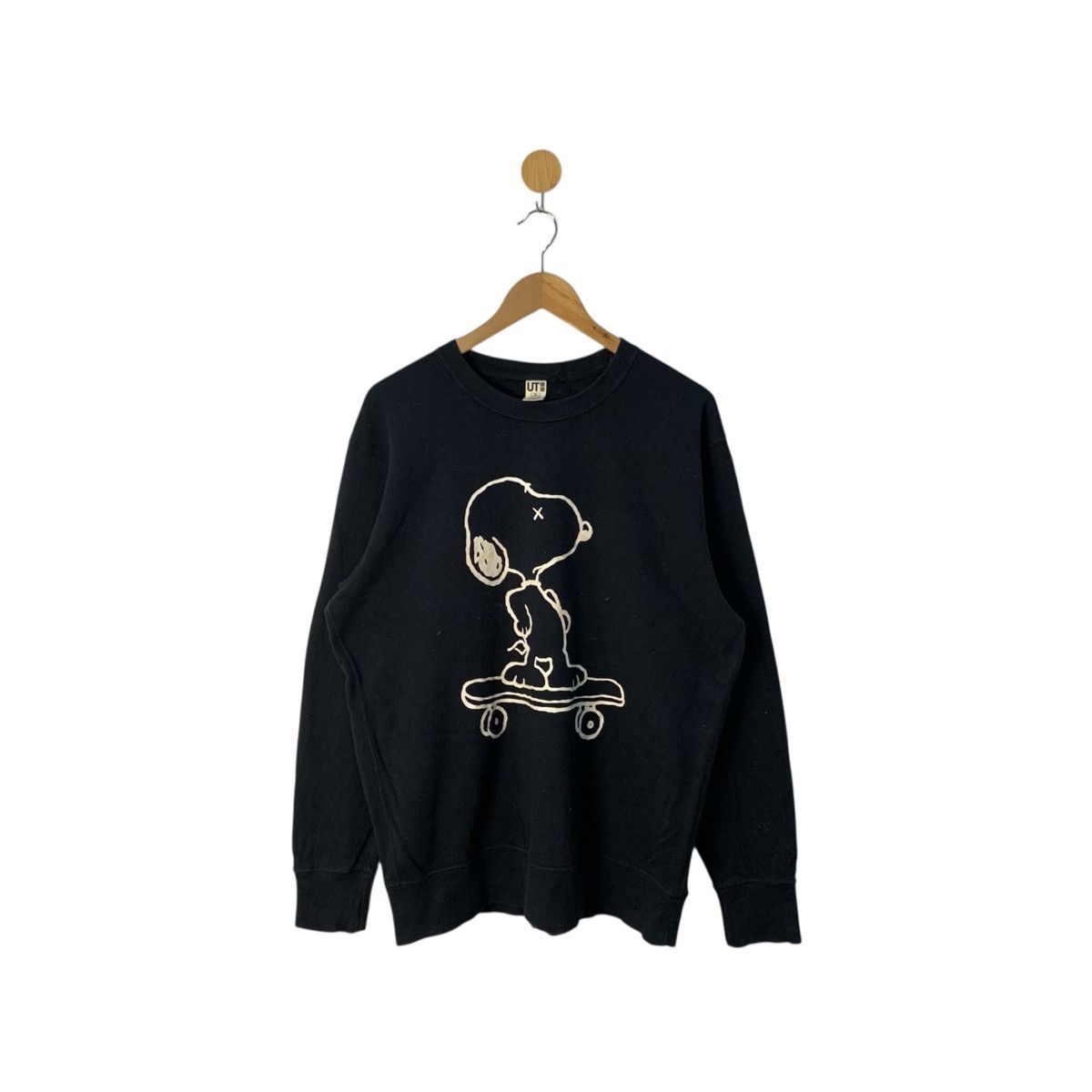 Kaws Uniqlo x kaws sweatshirt logo reverse size Large Size US L / EU 52-54 / 3 - 1 Thumbnail