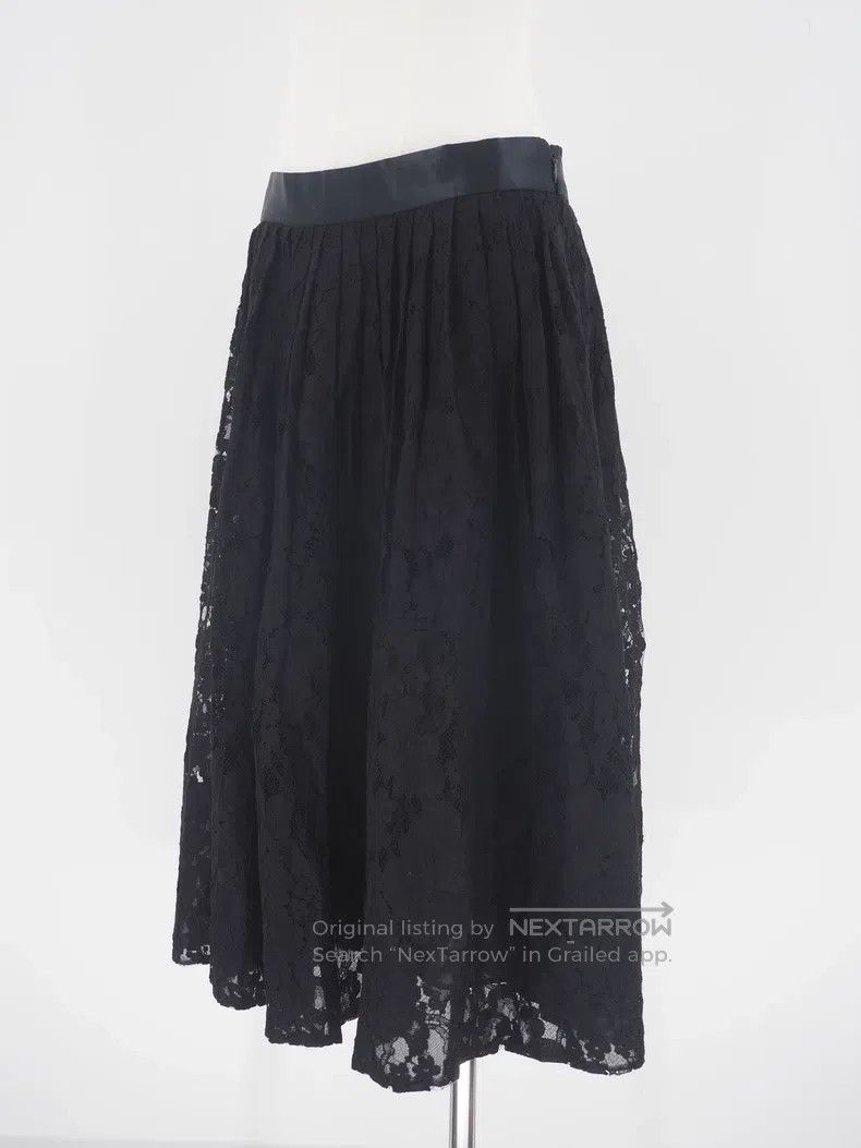 Givenchy Givenchy Black lace sheer silk lining half skirt Size 39" - 1 Thumbnail