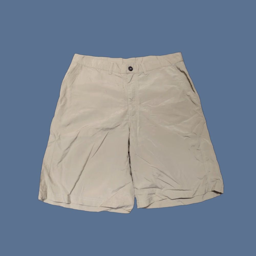 Patagonia Patagonia Shorts Men 36 Chino Cotton Beige Regular Logo Embroidered Pocket Zip Belt Loops 5in Inseam Casual Vintage No Size US 36 / EU 52 - 1 Thumbnail