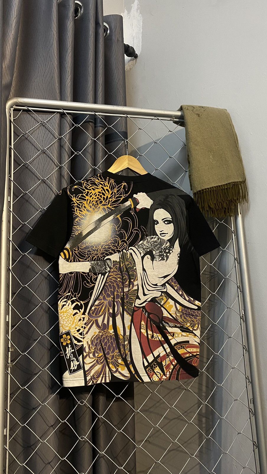 Japanese Brand × Vintage VINTAGE DIVINE RETRIBUTION OVP KATANA GRAPHIC TSHIRT RARE Size US M / EU 48-50 / 2 - 2 Thumbnail