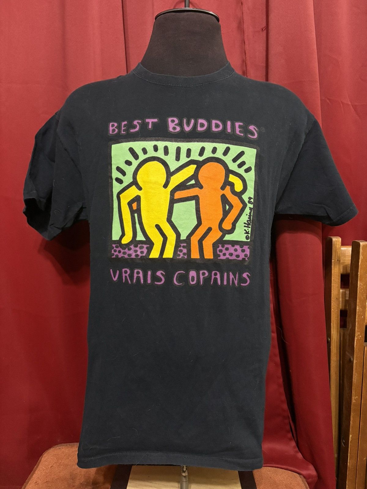 Keith Haring Vintage Keith Haring Tshirt Best Buddies Street Art Tee Size US L / EU 52-54 / 3 - 1 Thumbnail