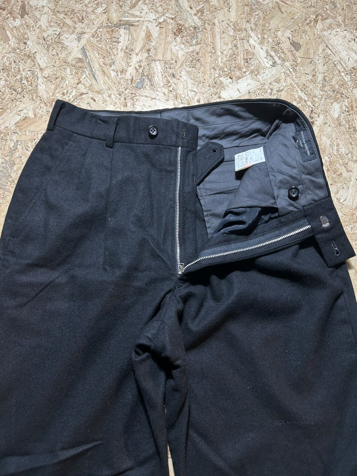 Comme des Garcons Comme Des Garcons Black Pleated Trousers Pants Size US 29 - 3 Thumbnail