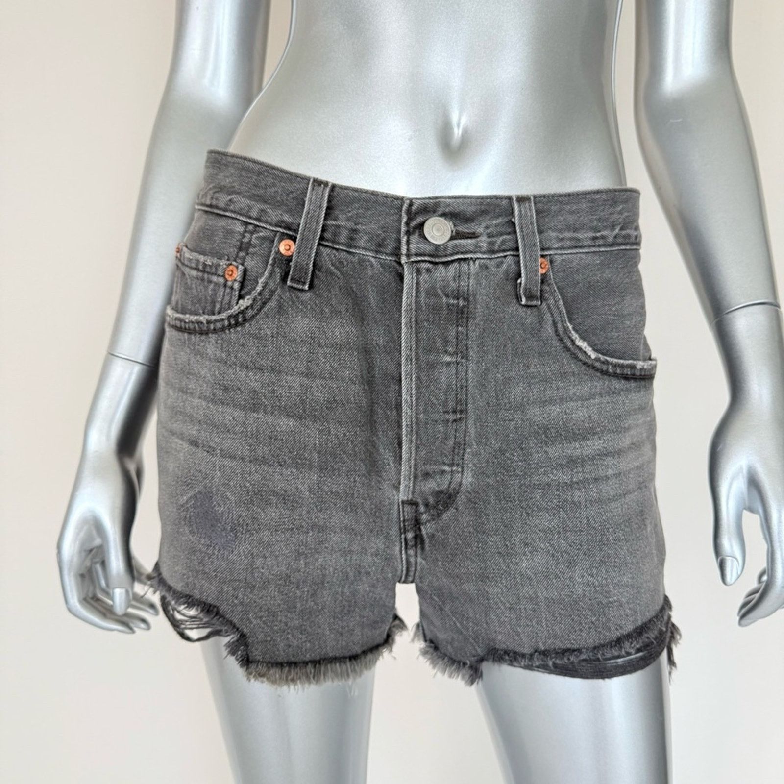 Levi's Levi’s women jeans shorts size 28 Size 28" / US 6 / IT 42 - 2 Thumbnail