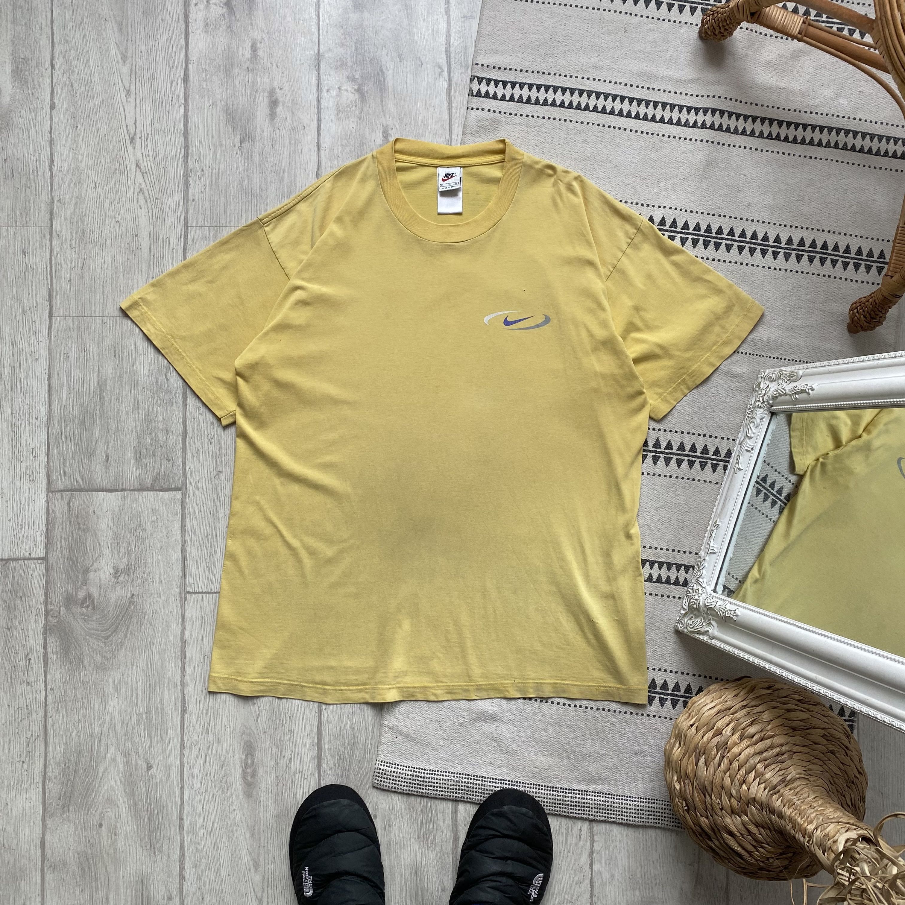 Nike Trashed 80-90s Vintage Nike Yellow tee Swoosh logo Size US L / EU 52-54 / 3 - 2 Thumbnail