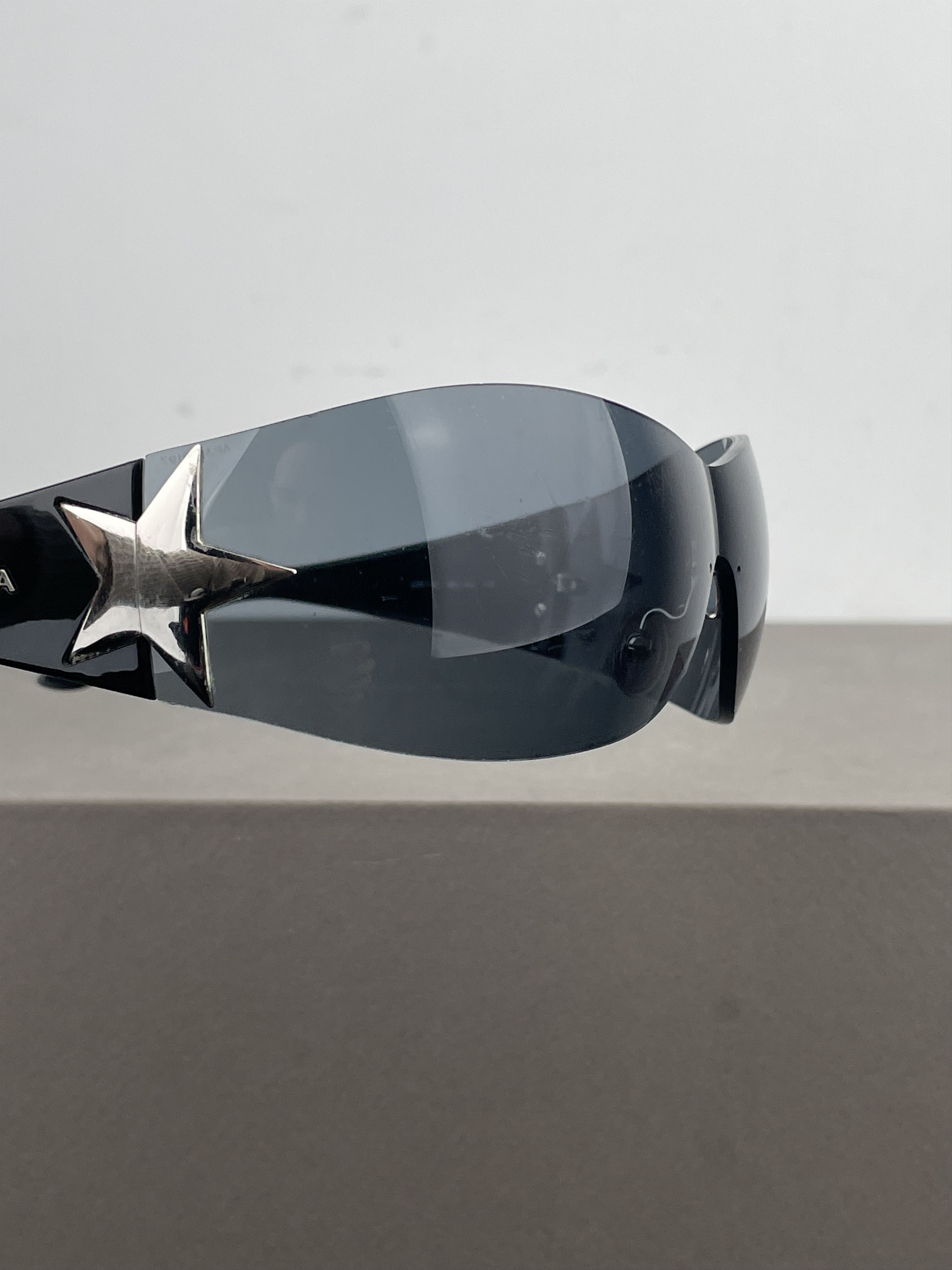 Prada Prada SS04 ‘SPR72G’ Star Wrap Mask Shield Sunglasses Size ONE SIZE - 11 Thumbnail
