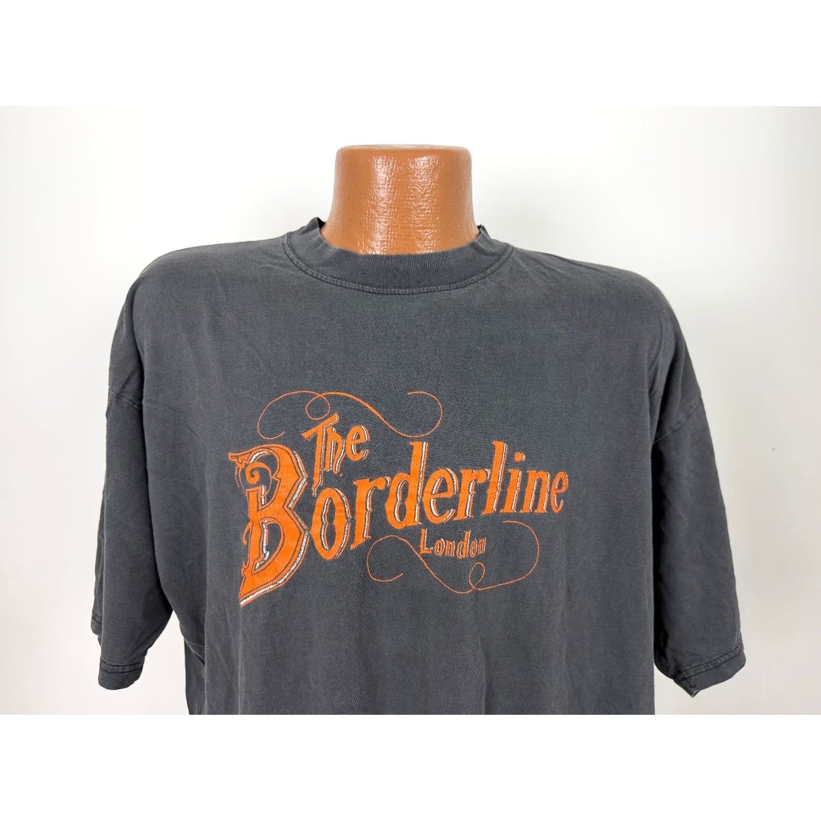 Avenue VINTAGE The Borderline London Shirt XL Concert Grunge Y2K Mens T-Shirt Black 90s Music Streetwear Size US XL / EU 56 / 4 - 2 Thumbnail