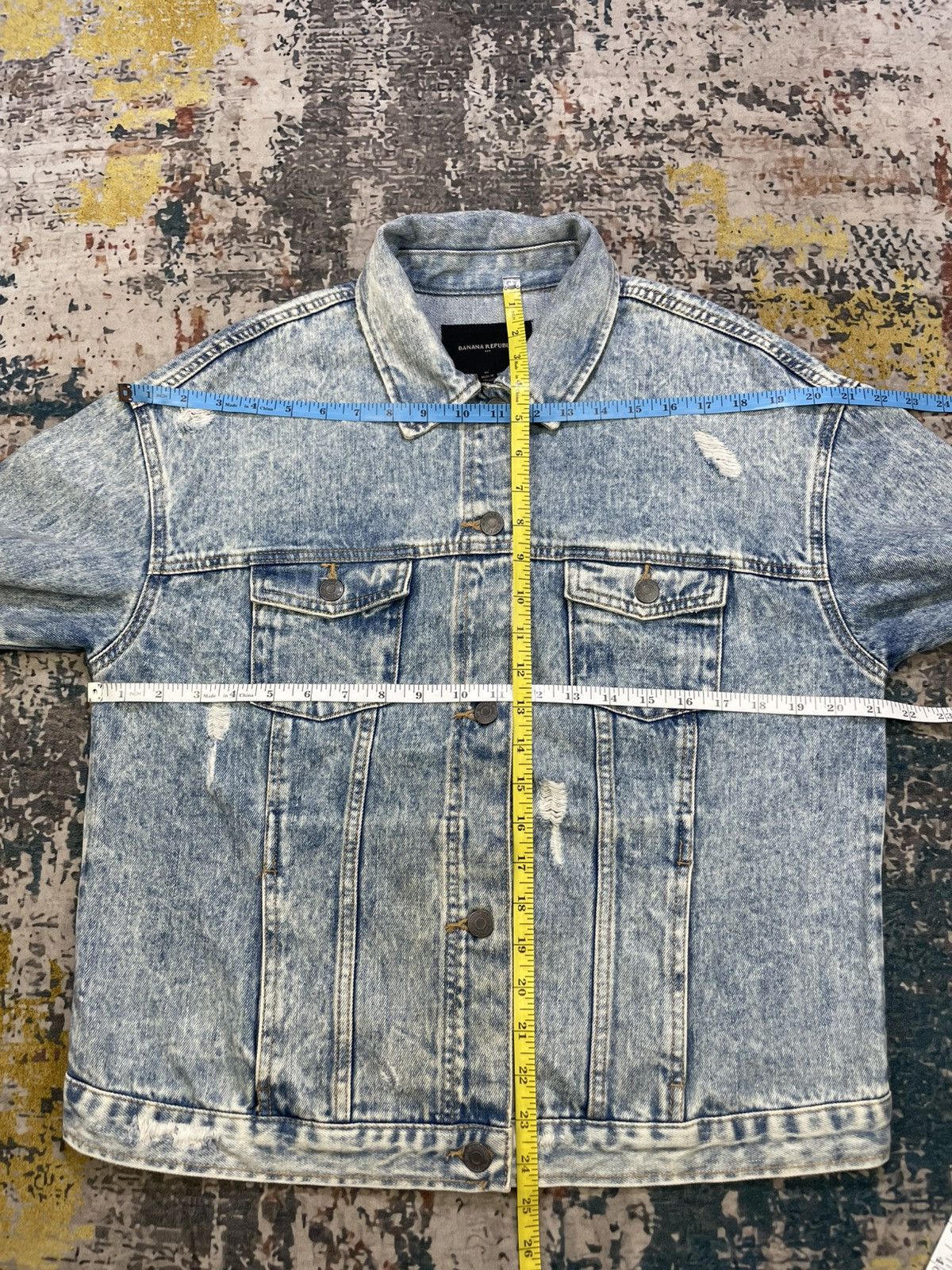Banana Republic Banana Republic Distressed Acid Wash Denim Jacket Size M / US 6-8 / IT 42-44 - 9 Thumbnail