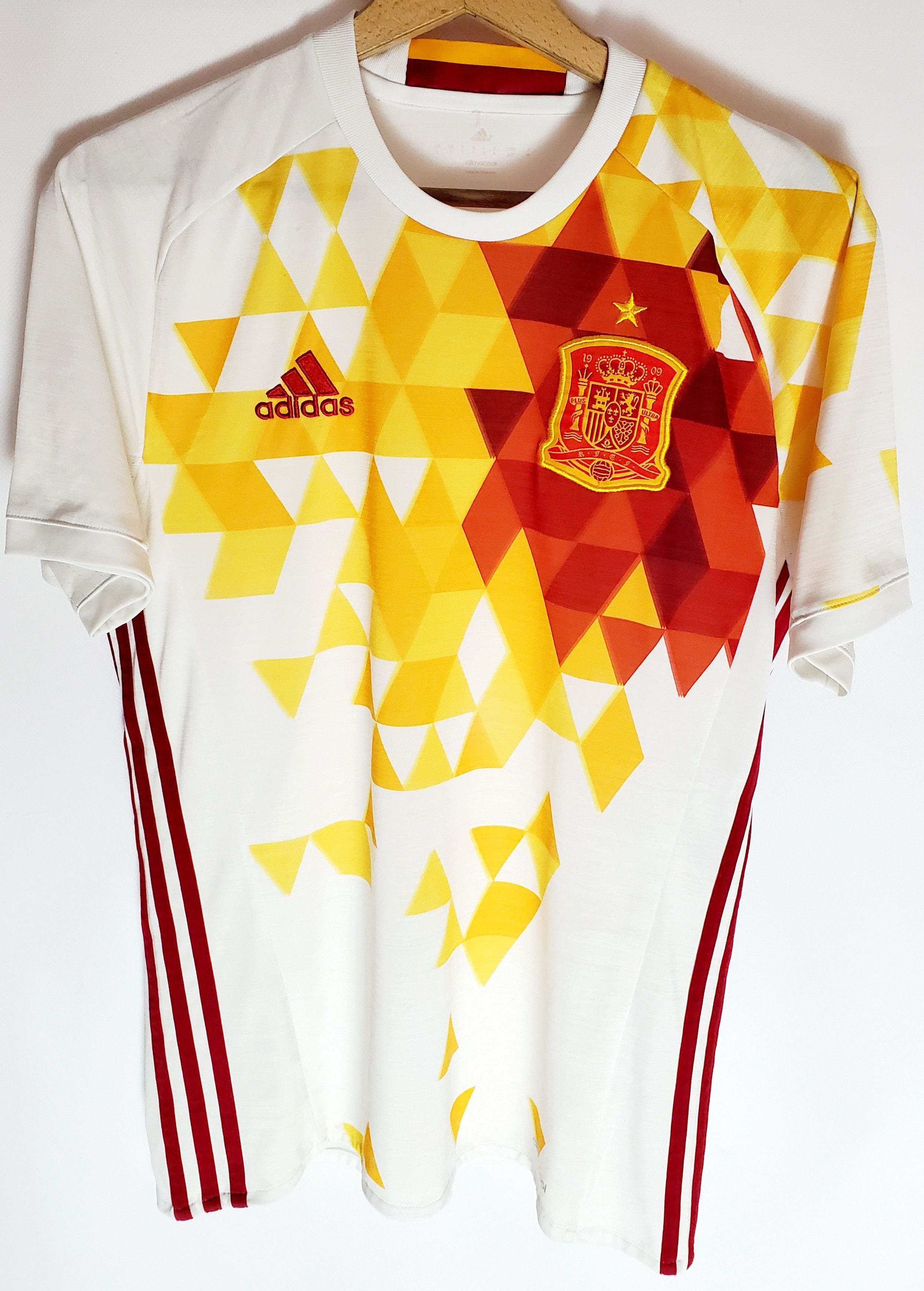 Adidas Spain National 2015 2017 Away Soccer Jersey size S Size US S / EU 44-46 / 1 - 1 Thumbnail