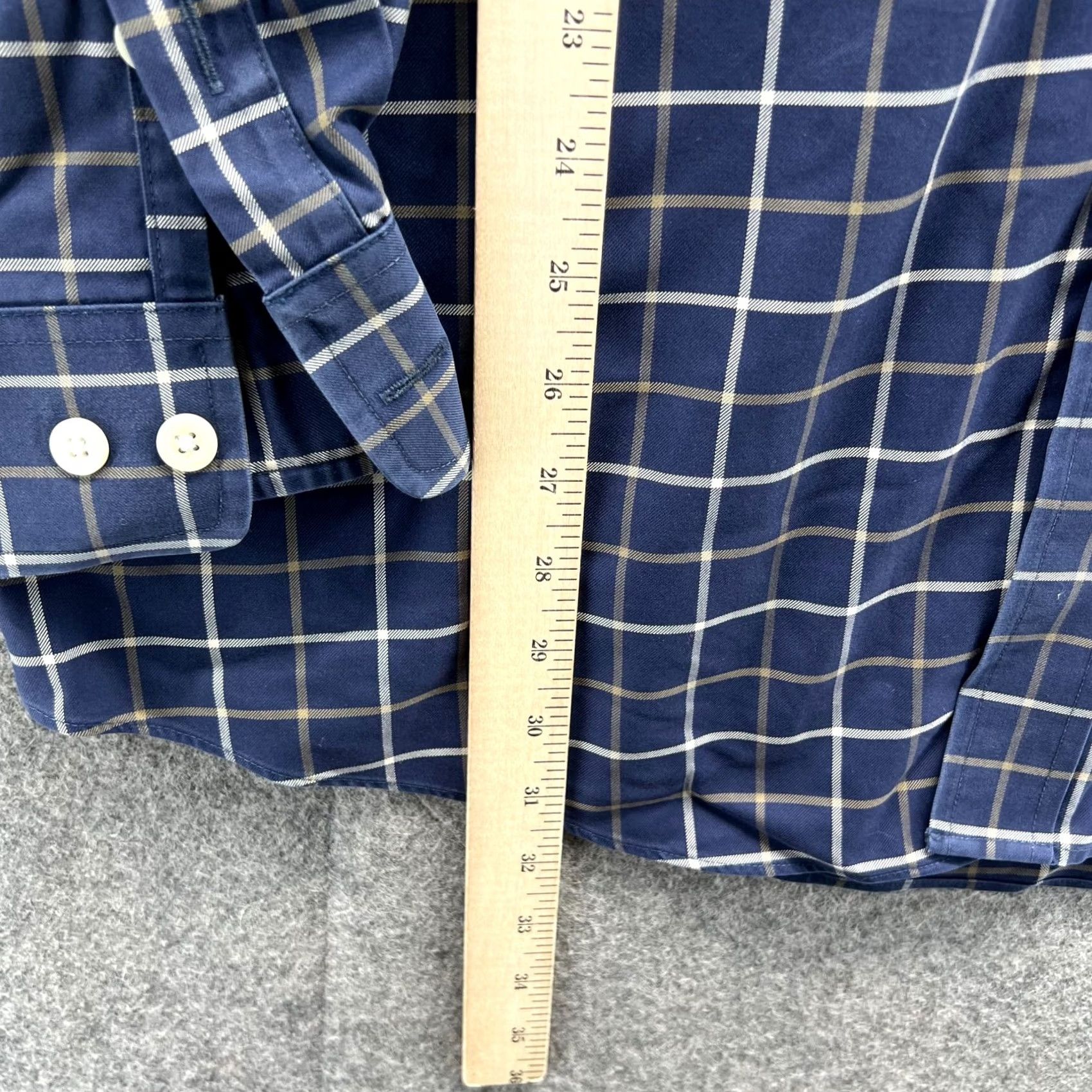 Orvis Orvis Shirt Men Medium Adult Blue Navy Grid Check Button Up Oxford Cotton Vtg Size US M / EU 48-50 / 2 - 5 Thumbnail