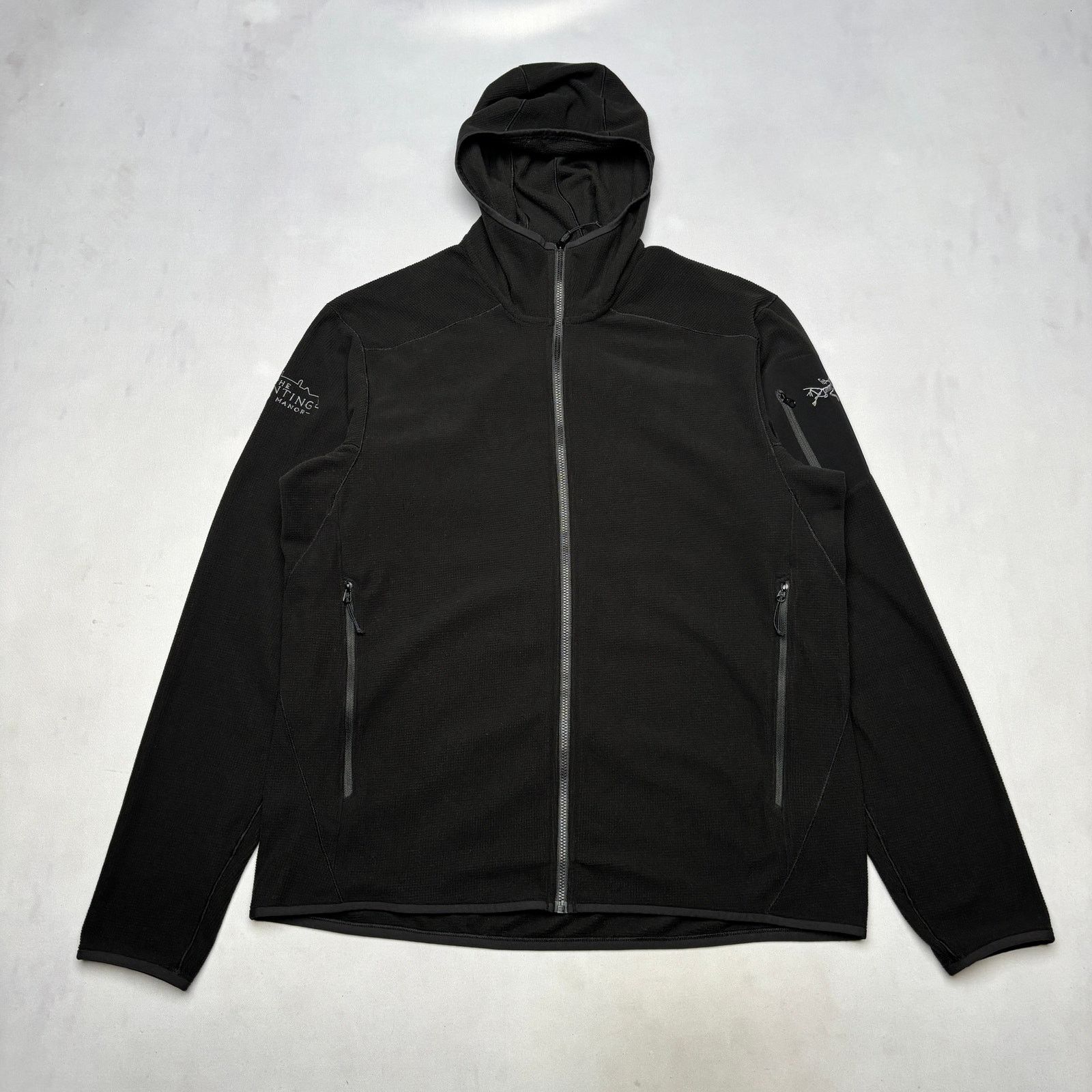 Arc'teryx Arc'teryx Haunting of Bly Manor Cast Crew Delta Lt Jacket Lg Size US L / EU 52-54 / 3 - 2 Thumbnail