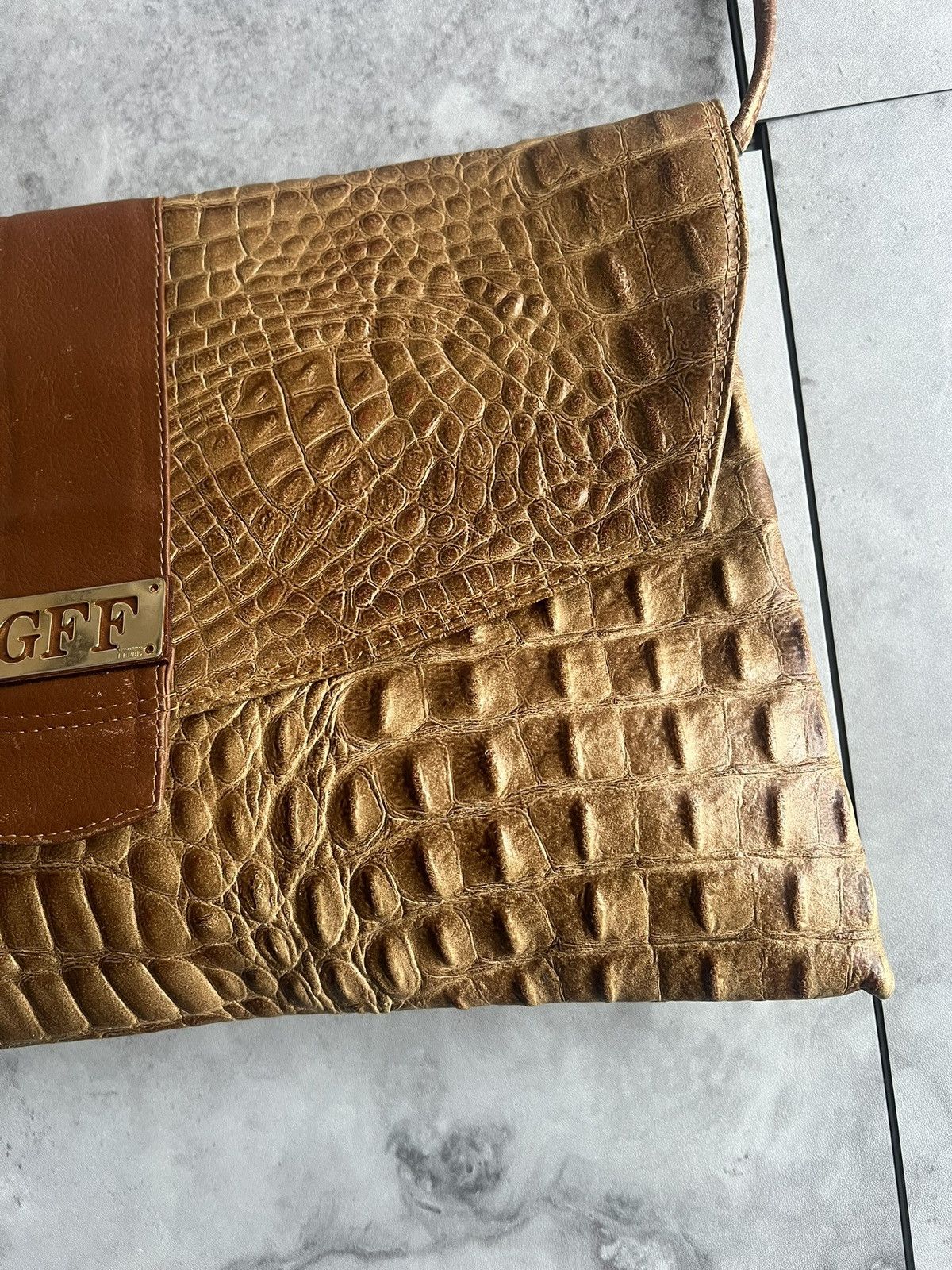 Gianfranco Ferre Gianfranco Ferre Leather Croc Embossed Crossbody Bag Size ONE SIZE - 3 Thumbnail