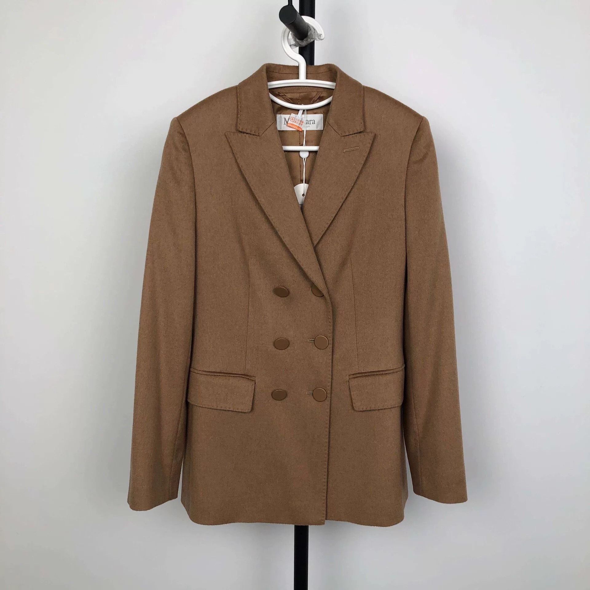 Max Mara MaxMara Camel Wool Blazer Size US S / EU 44-46 / 1 - 1 Thumbnail