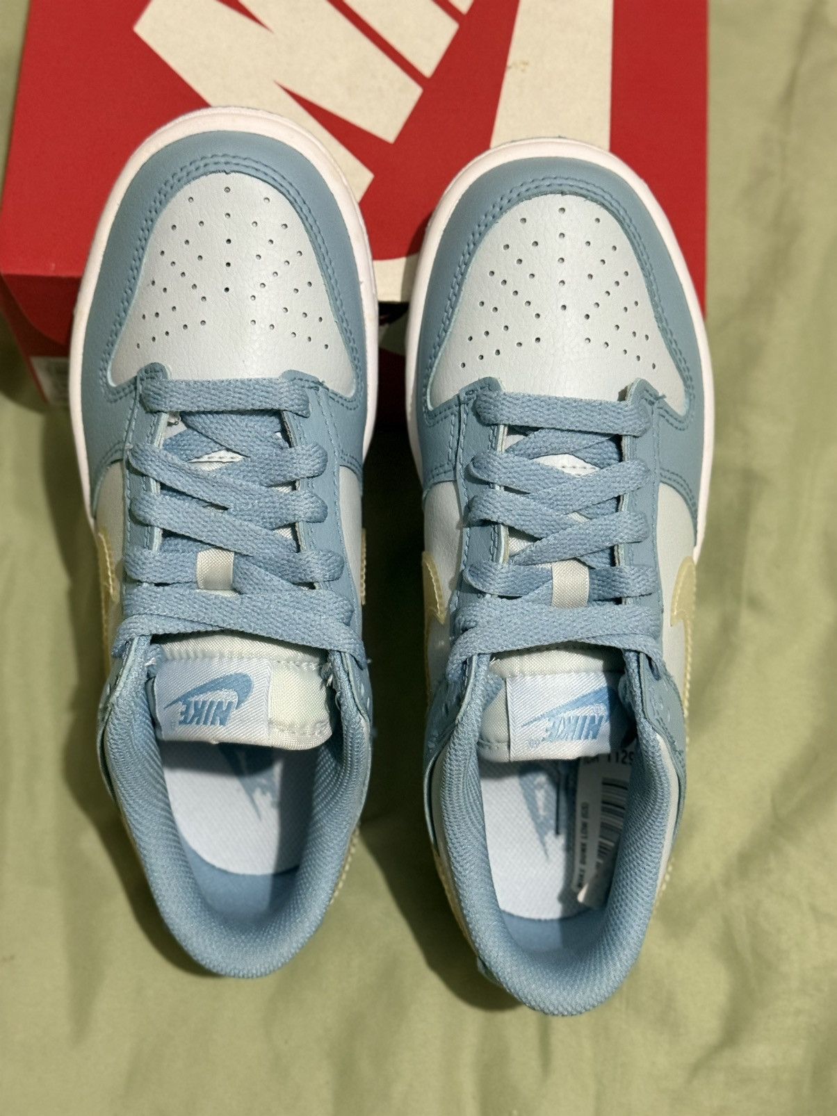 Nike Nike Dunk Low (GS) Aura Blue White Size US 5 / IT 35 - 3 Thumbnail