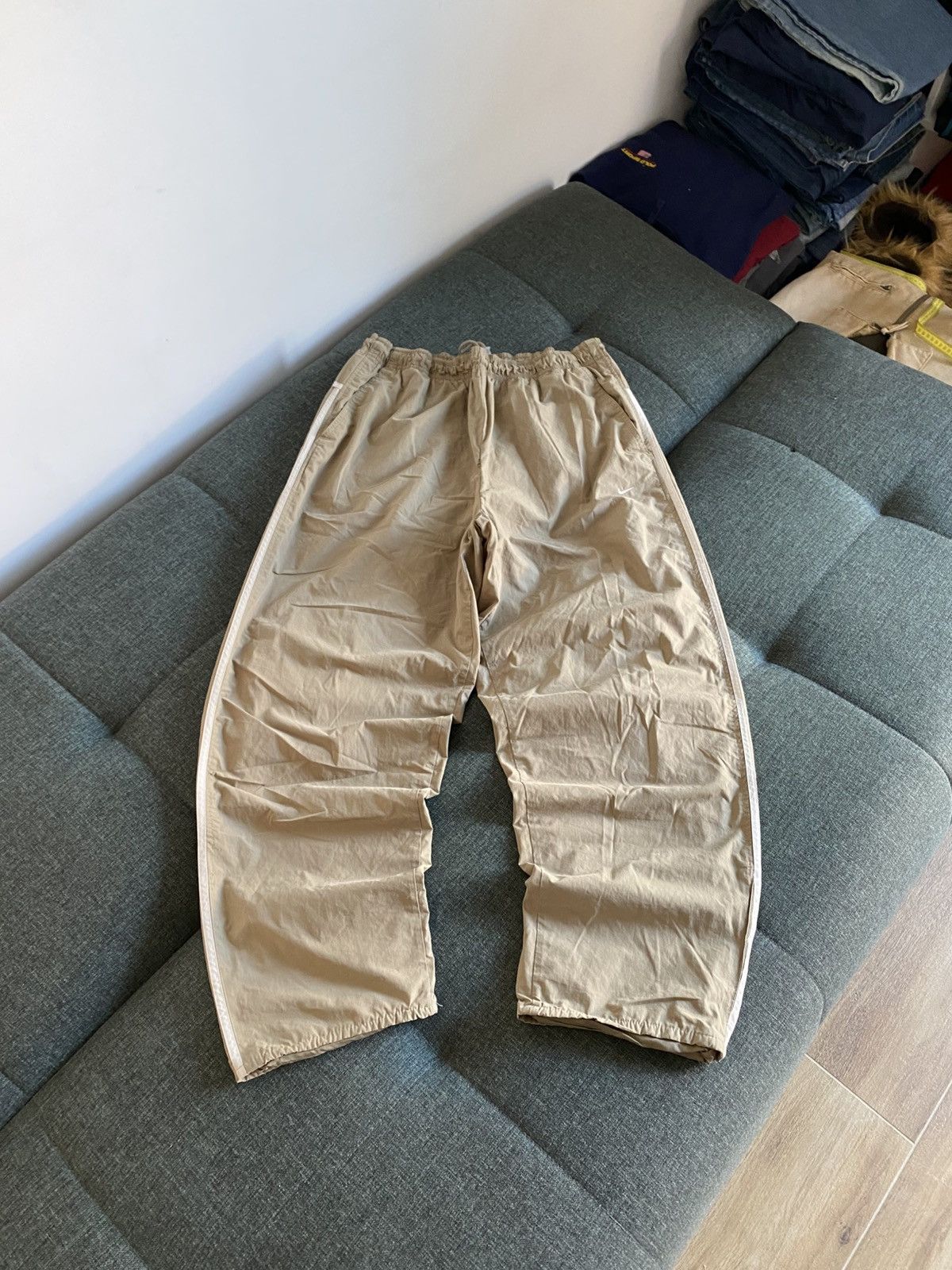 Nike Nike Vintage Nylon Drill Pants Striped Baggy Wide Japanese Size US 34 / EU 50 - 1 Thumbnail