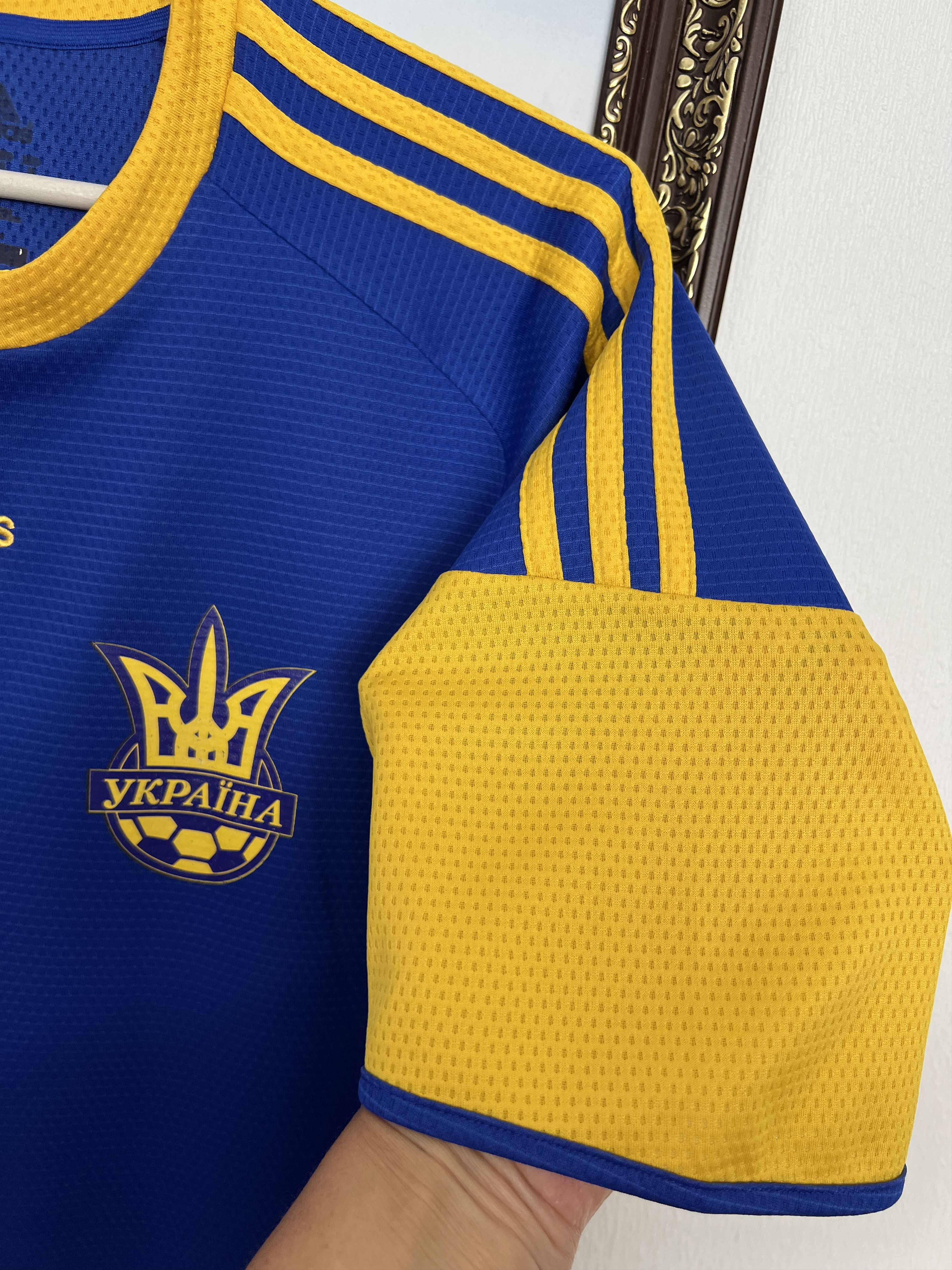 Adidas Vintage Adidas Ukraine Football Shirt Soccer National Team Size M / US 6-8 / IT 42-44 - 4 Thumbnail
