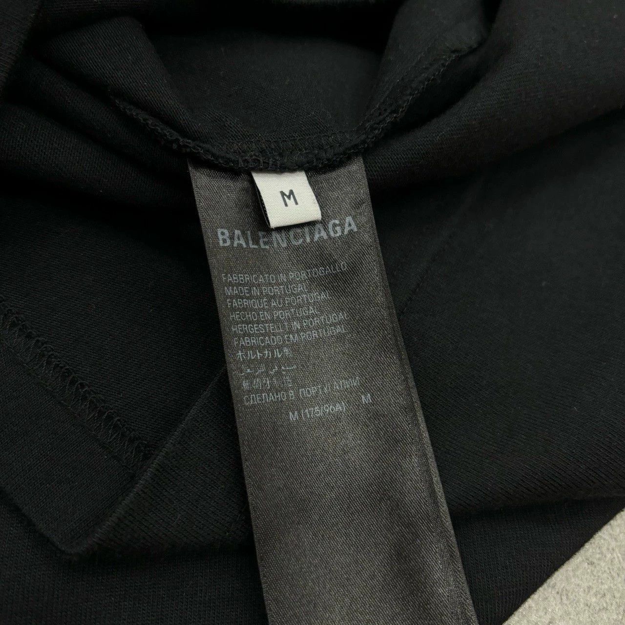 Balenciaga Balenciaga World Food Programme Collaboration Short Sleeves Size US M / EU 48-50 / 2 - 5 Thumbnail