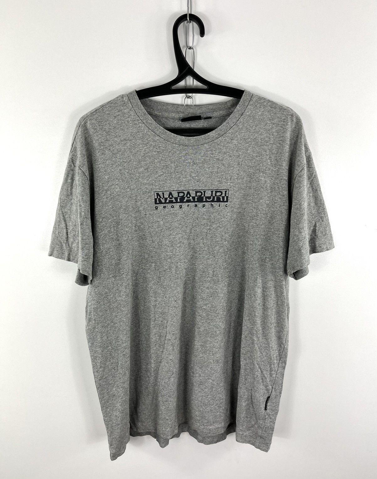 Napapijri Napapijri T-Shirt Grey Centre Logo Size M Relaxed Fit Size US M / EU 48-50 / 2 - 1 Thumbnail