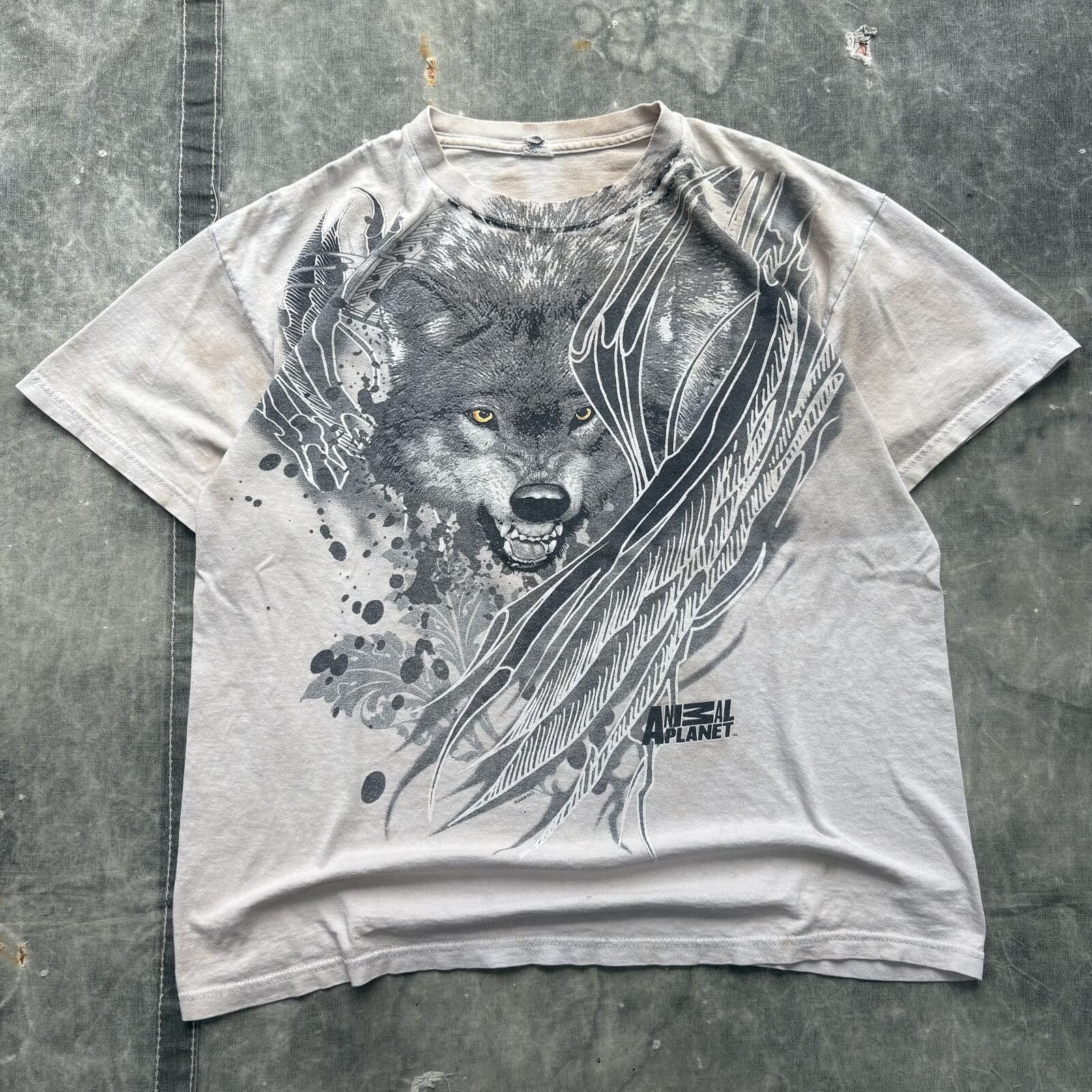 Vintage Vintage Y2K Animal Planet Wolf Graphic Nature Tie Dye Shirt Size US L / EU 52-54 / 3 - 1 Thumbnail