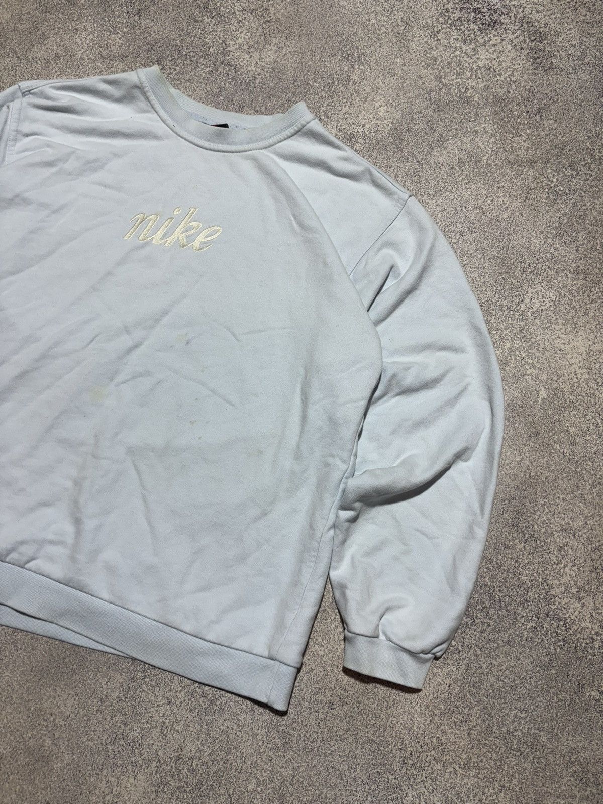 Nike × Vintage Nike Vintage Center Logo Sweatshirt Y2K Mens size M Size US M / EU 48-50 / 2 - 2 Thumbnail