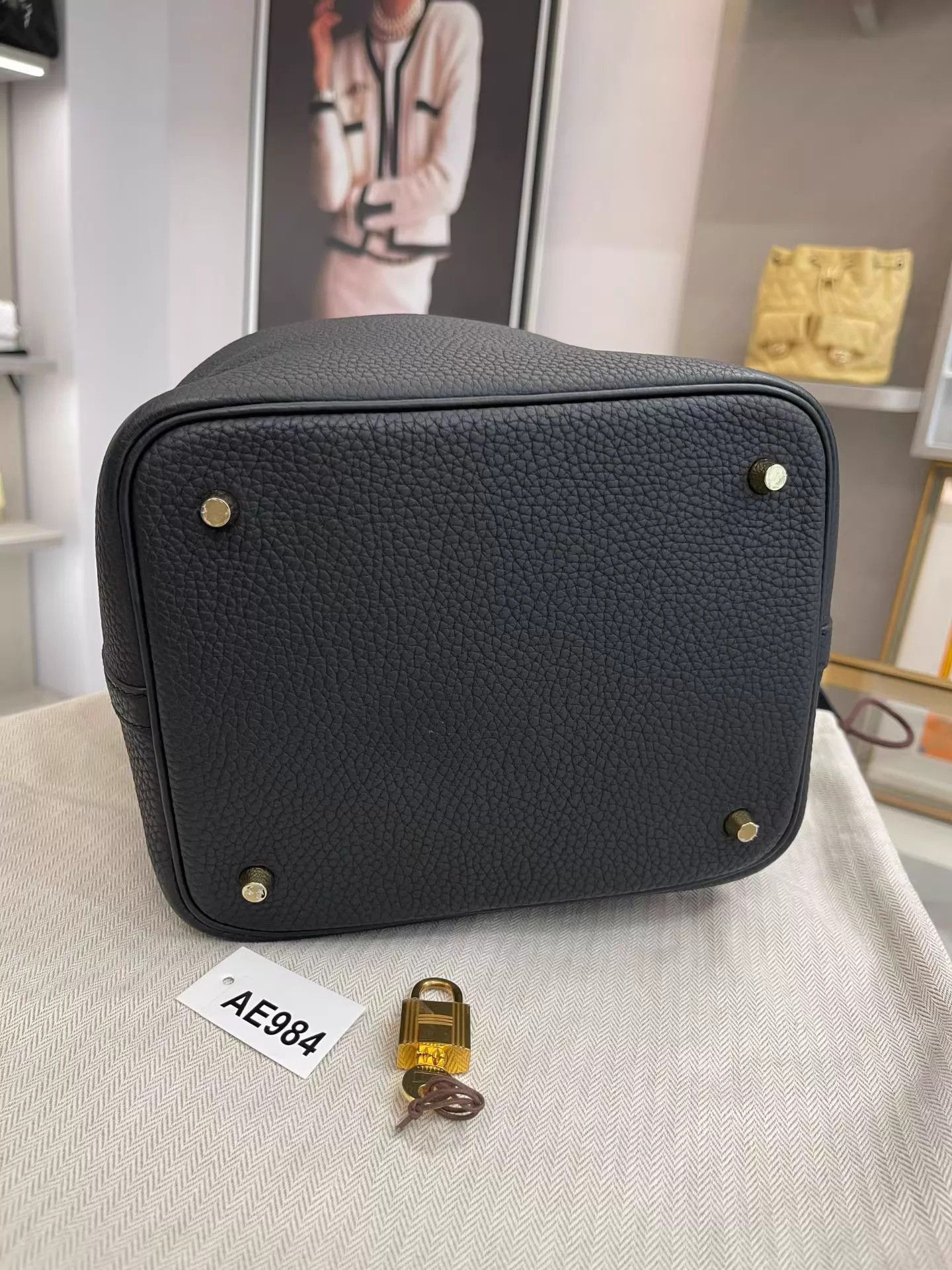 Hermes Hermès Picotin 22 Black & Gold Y Mint Dust Bag Lock Key Size ONE SIZE - 5 Thumbnail