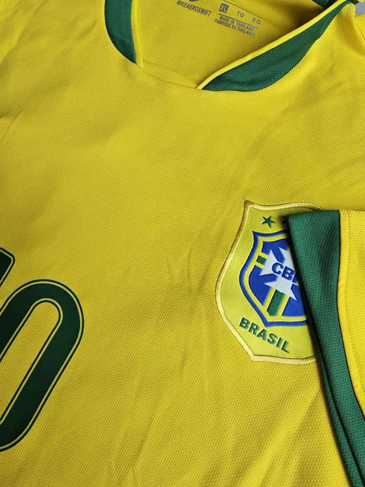 Other 2006 Brazil 10 Ronaldinho Jersey Home Size US XXL / EU 58 / 5 - 3 Thumbnail