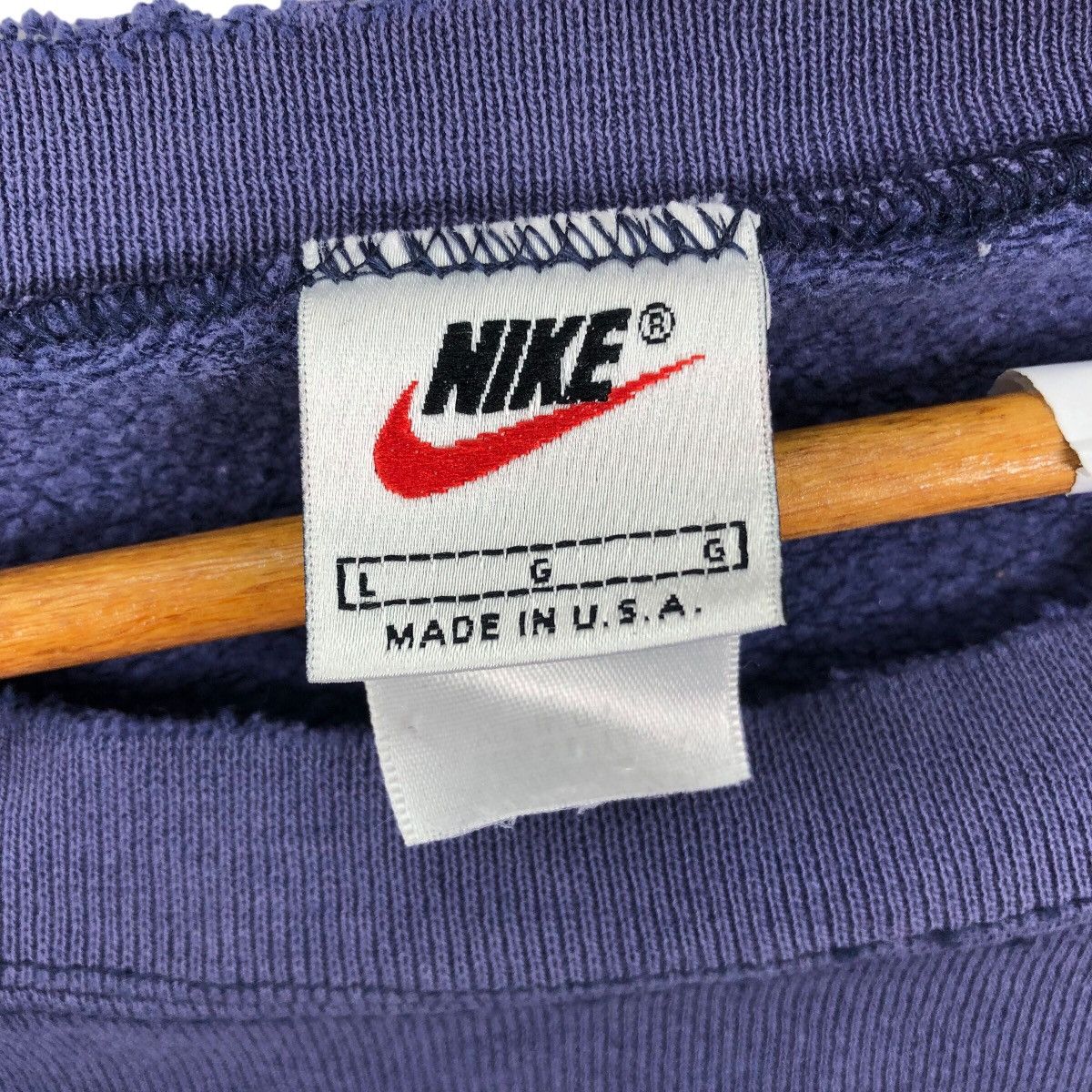 Nike Vintage Faded NIKE TOWN Los ANGELES Swoosh Sweatshirt Size US L / EU 52-54 / 3 - 8 Thumbnail
