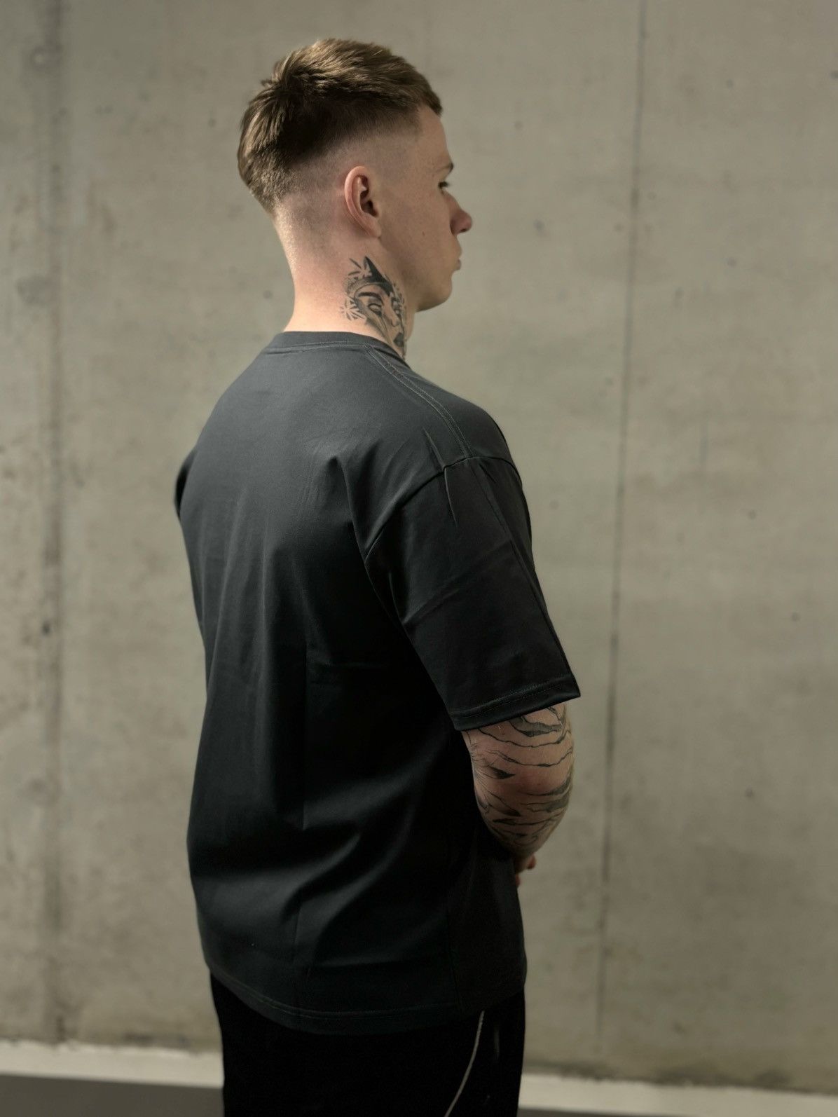 Other SIGNATURE BLANK T-SHIRT - GRAPHITE Size US L / EU 52-54 / 3 - 5 Thumbnail