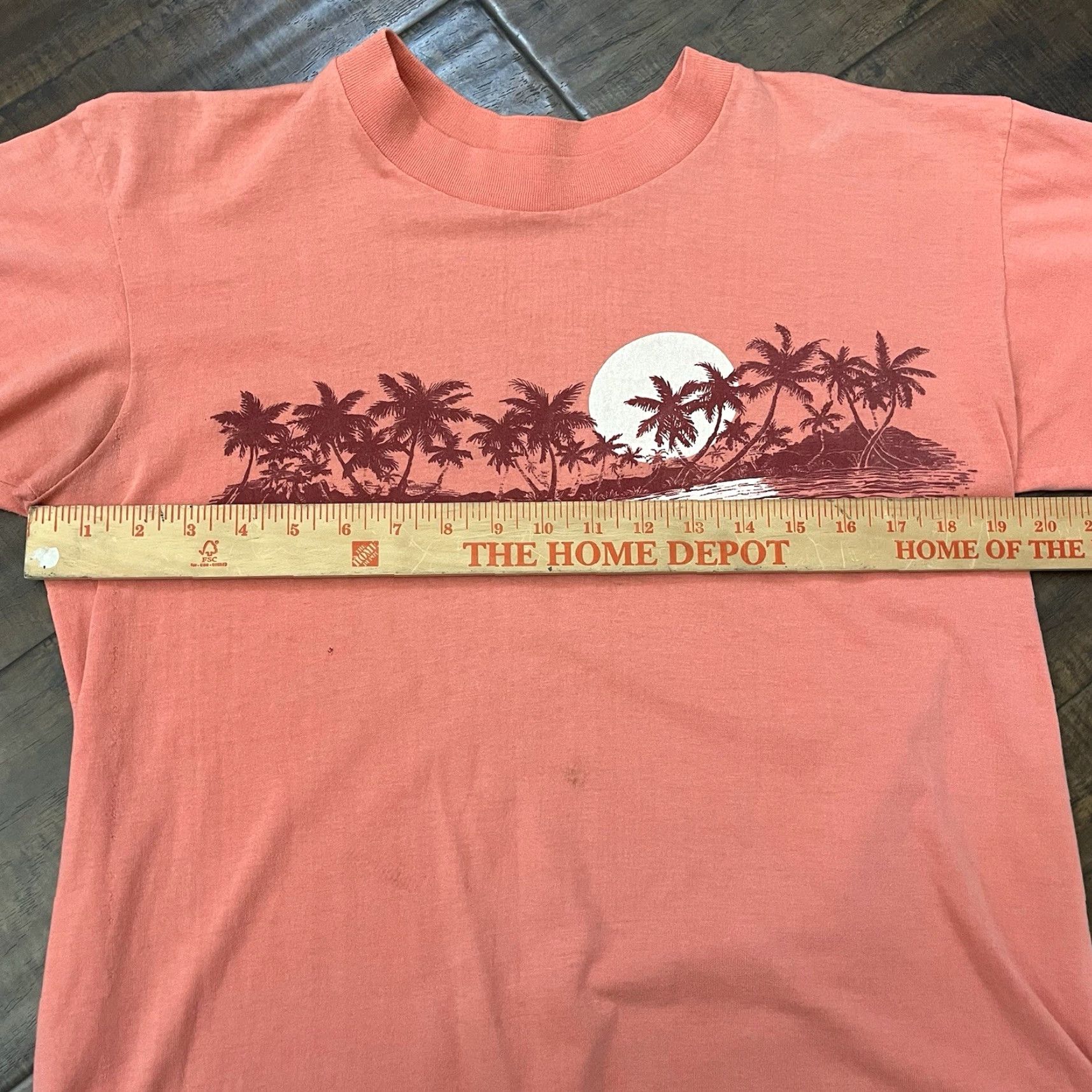 Vintage VINTAGE Hef-T Surf T-Shirt Pink Long Sleeve L USA Hawaii Beach 70s 80s Tourist Mens Size US L / EU 52-54 / 3 - 7 Thumbnail