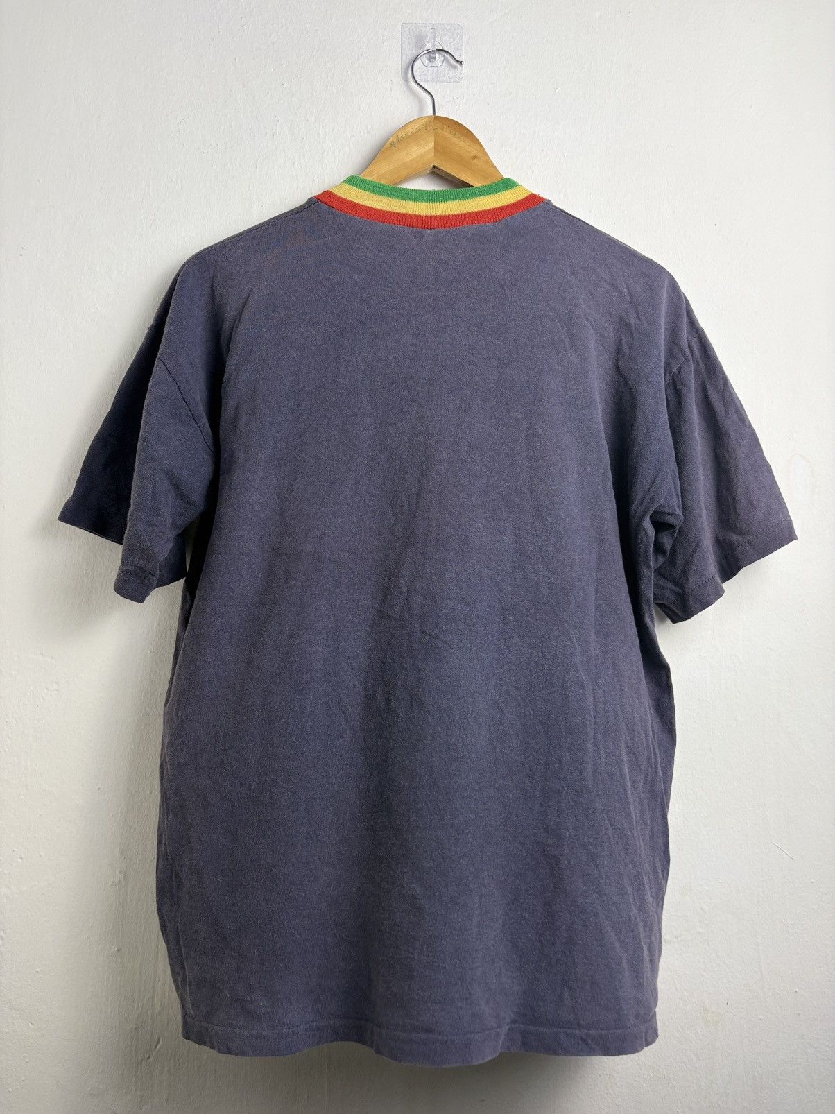 Bob Marley 🔥HOT🔥VINTAGE BOB MARLEY RASTA VERY RARE TEE Size US L / EU 52-54 / 3 - 4 Thumbnail