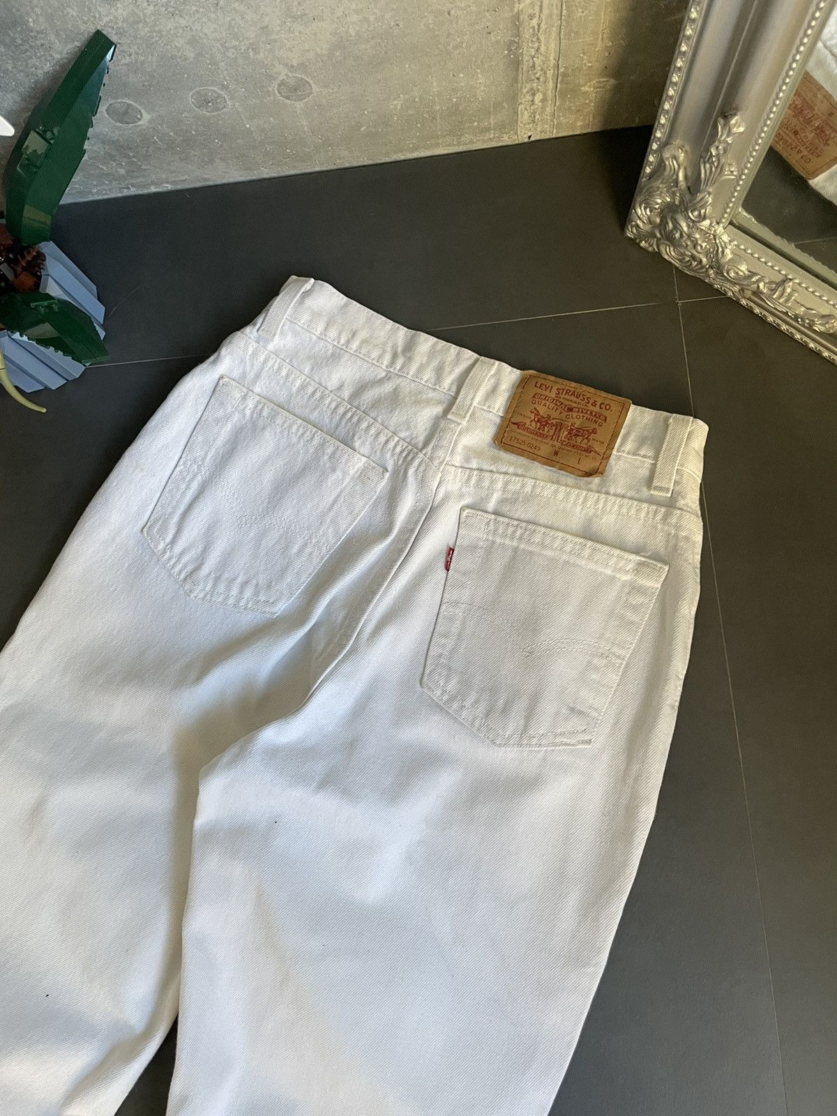 Levi's Vintage Levi’s Baggy White Perfect Faded Jeans Size 28" / US 6 / IT 42 - 9 Thumbnail