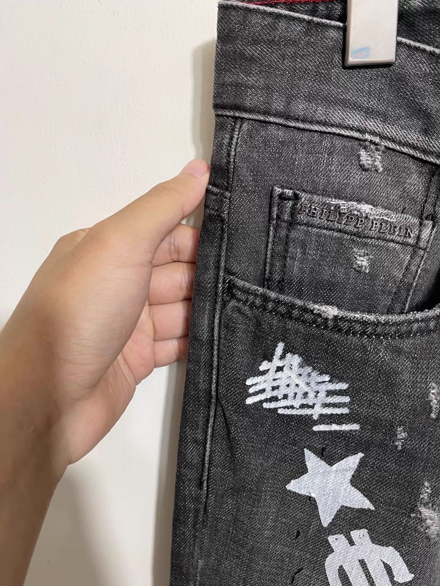 Philipp Plein Philipp Plein Graffiti Low-Rise Slim Jeans Charcoal 32 Size US 32 / EU 48 - 4 Thumbnail