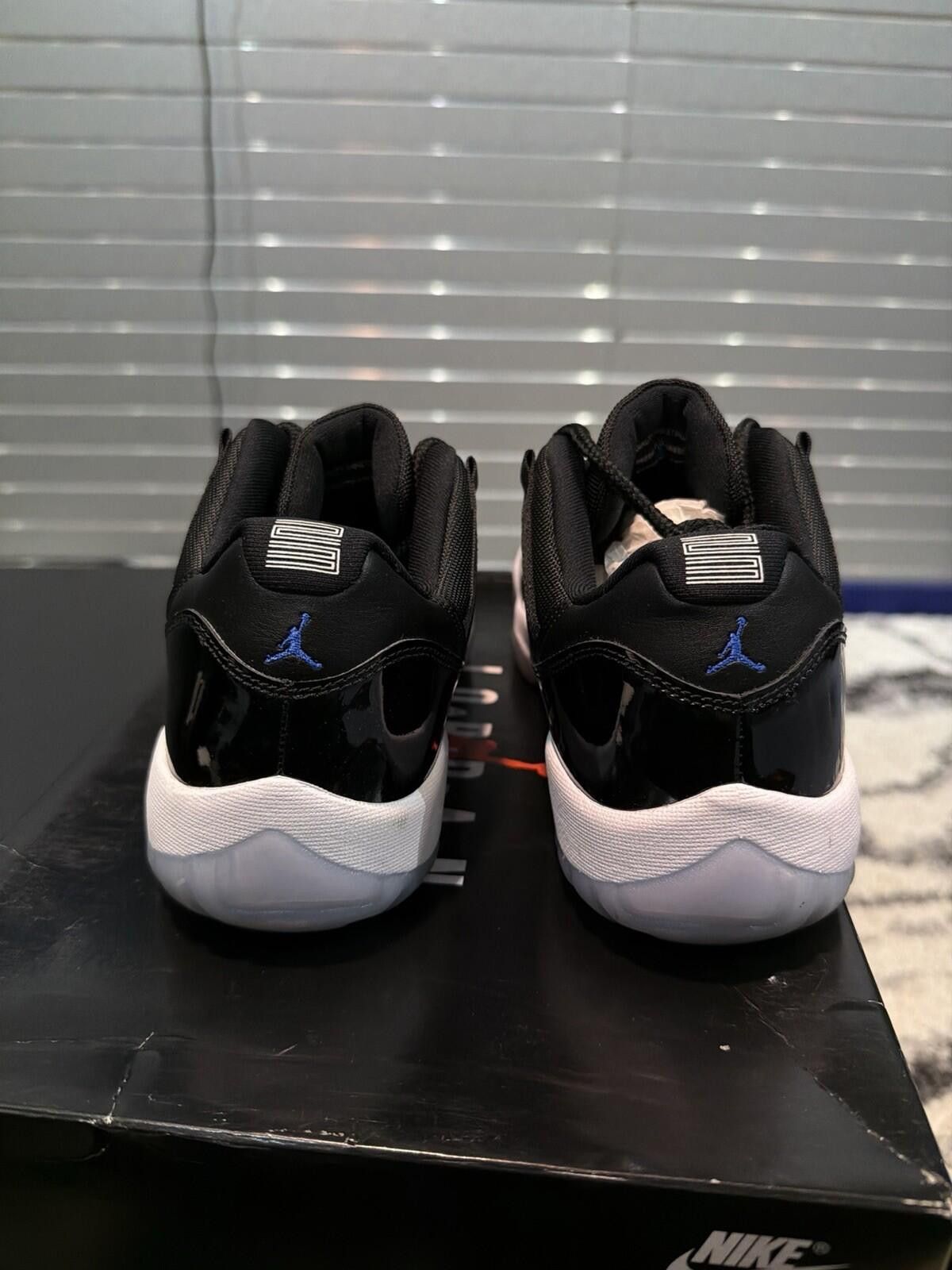 Jordan Brand Nike Air Jordan 11 Retro Low Space Jam Black Royal Size 10.5 Size US 10.5 / EU 43-44 - 6 Thumbnail