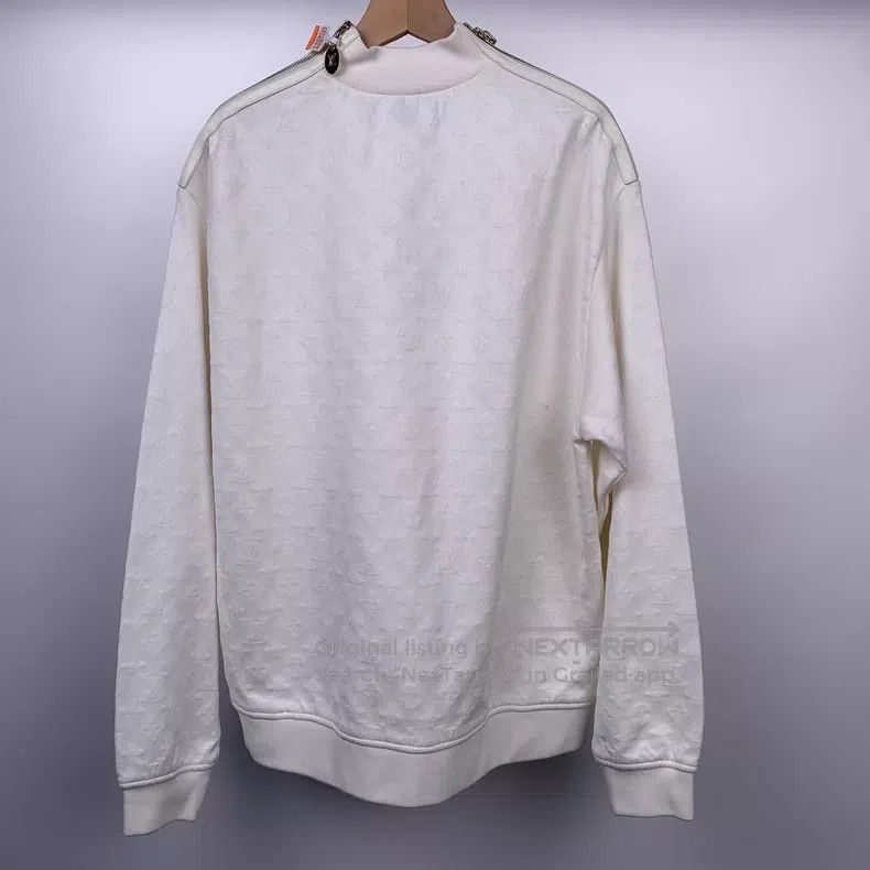 Louis Vuitton Louis Vuitton Fully printed white sweatshirt Size US S / EU 44-46 / 1 - 2 Thumbnail