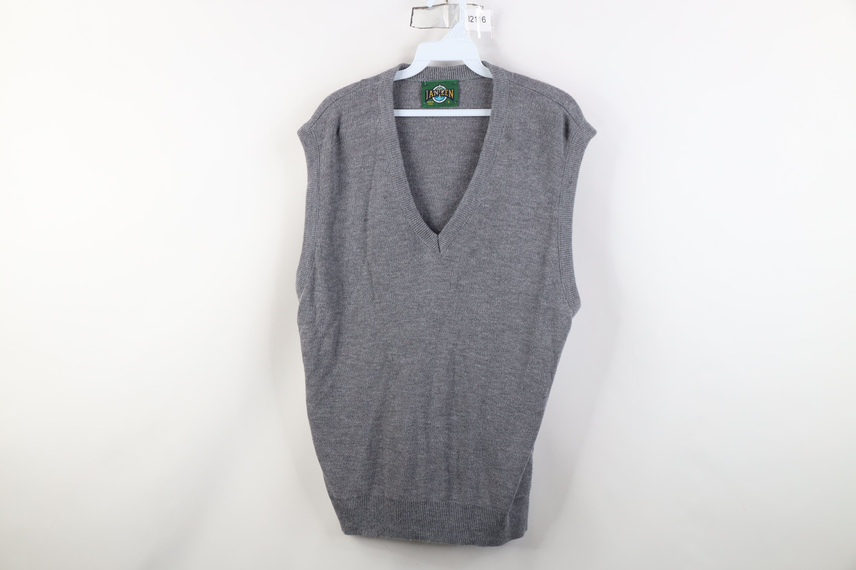 Vintage Vintage 70s Streetwear Blank Knit Sweater Vest Gray USA Size L / US 10 / IT 46 - 1 Thumbnail