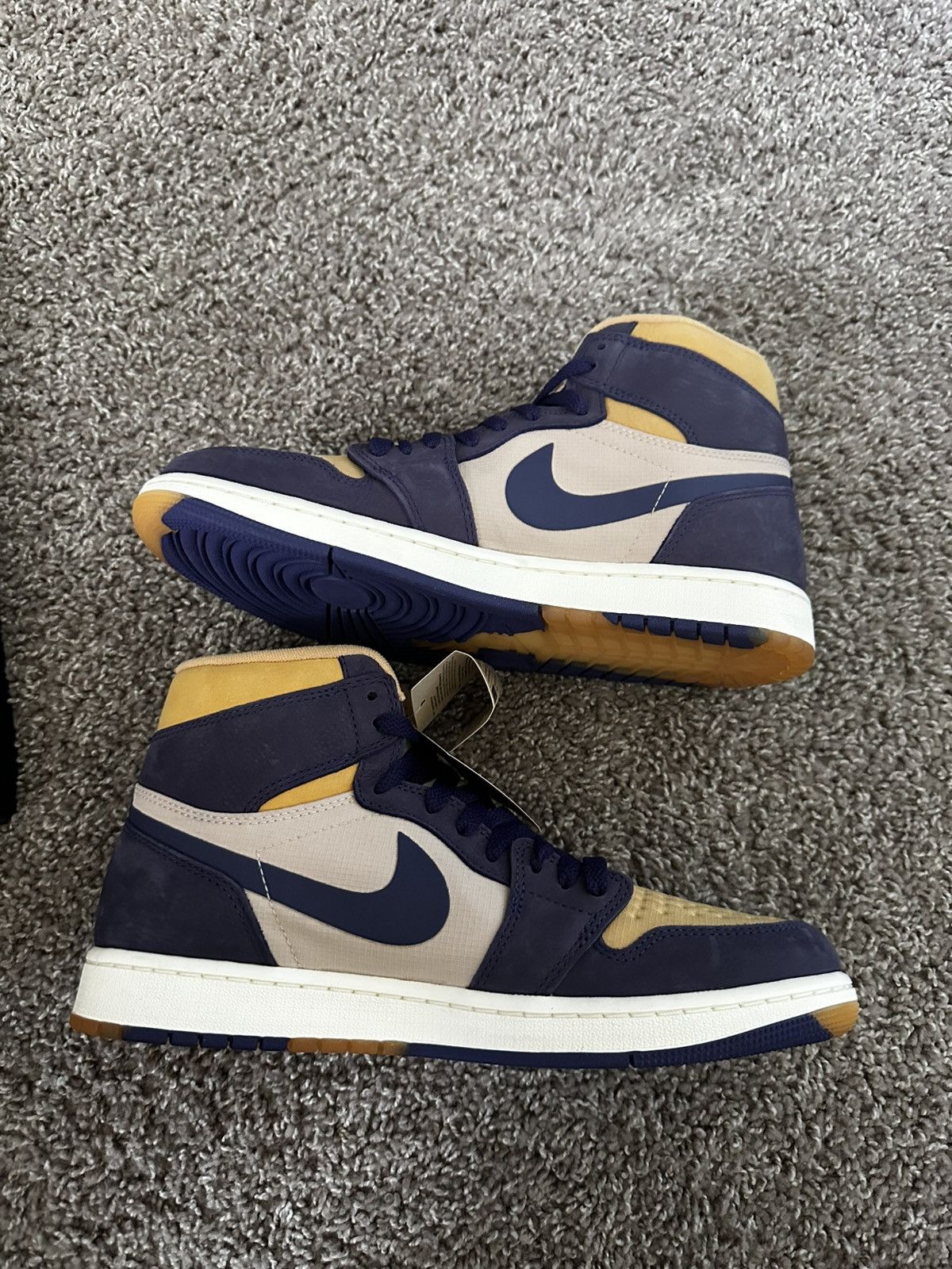 Jordan Brand Air Jordan 1 Element Gortex Size US 9.5 / EU 42-43 - 2 Thumbnail