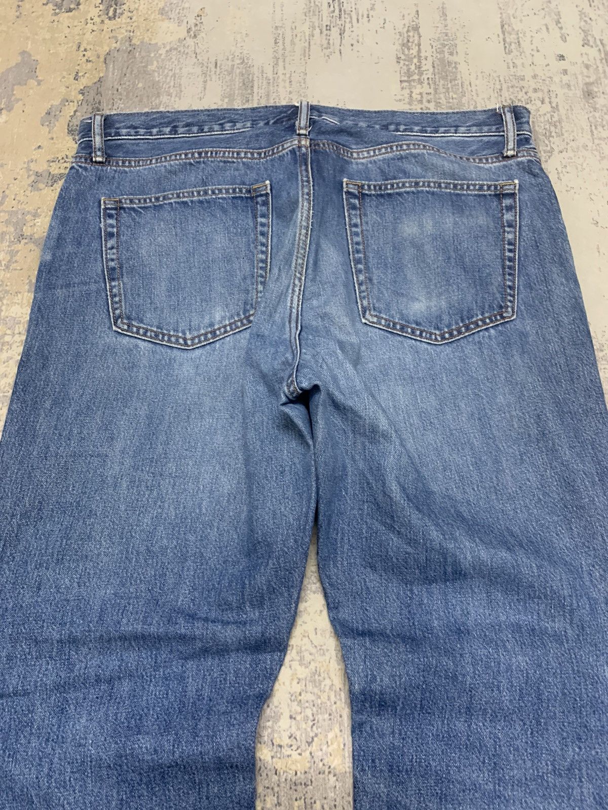 Japanese Brand Japanese Uniqlo Straight Leg Faded Blue Jeans 37x30 Size US 37 - 11 Thumbnail