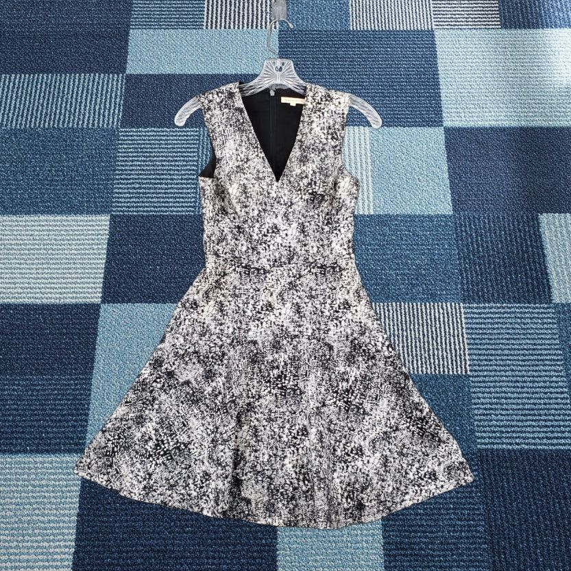 Rebecca Taylor Rebecca Taylor Dress Women 0 Black A-Line Mini Fit & Flare Tank Dress V-Neck Sleeveless Zip Dress Casual Party/Cocktail Size XS / US 0-2 / IT 36-38 - 1 Thumbnail