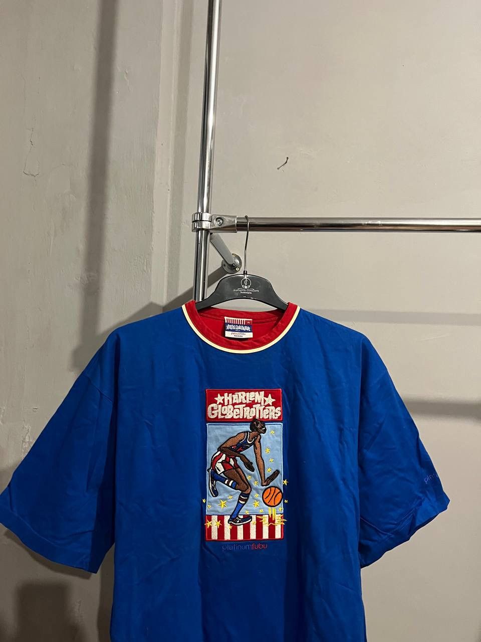 Fubu VINTAGE HARLEM GLOBETROTTERS BY FUBU BASKETBALL T SHIRT XL Size US XL / EU 56 / 4 - 3 Thumbnail