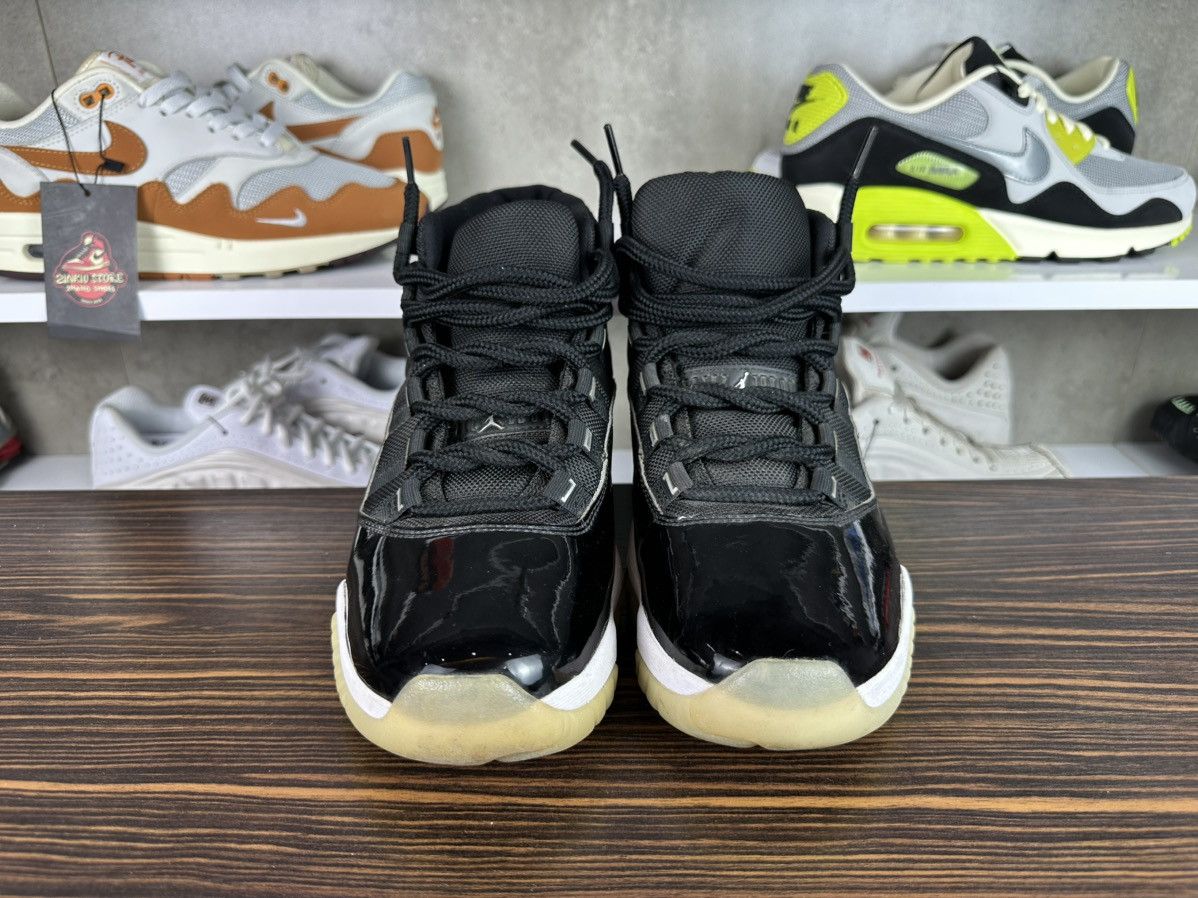 Nike JORDAN 11 JUBILEE Size US 8.5 / EU 41-42 - 2 Thumbnail