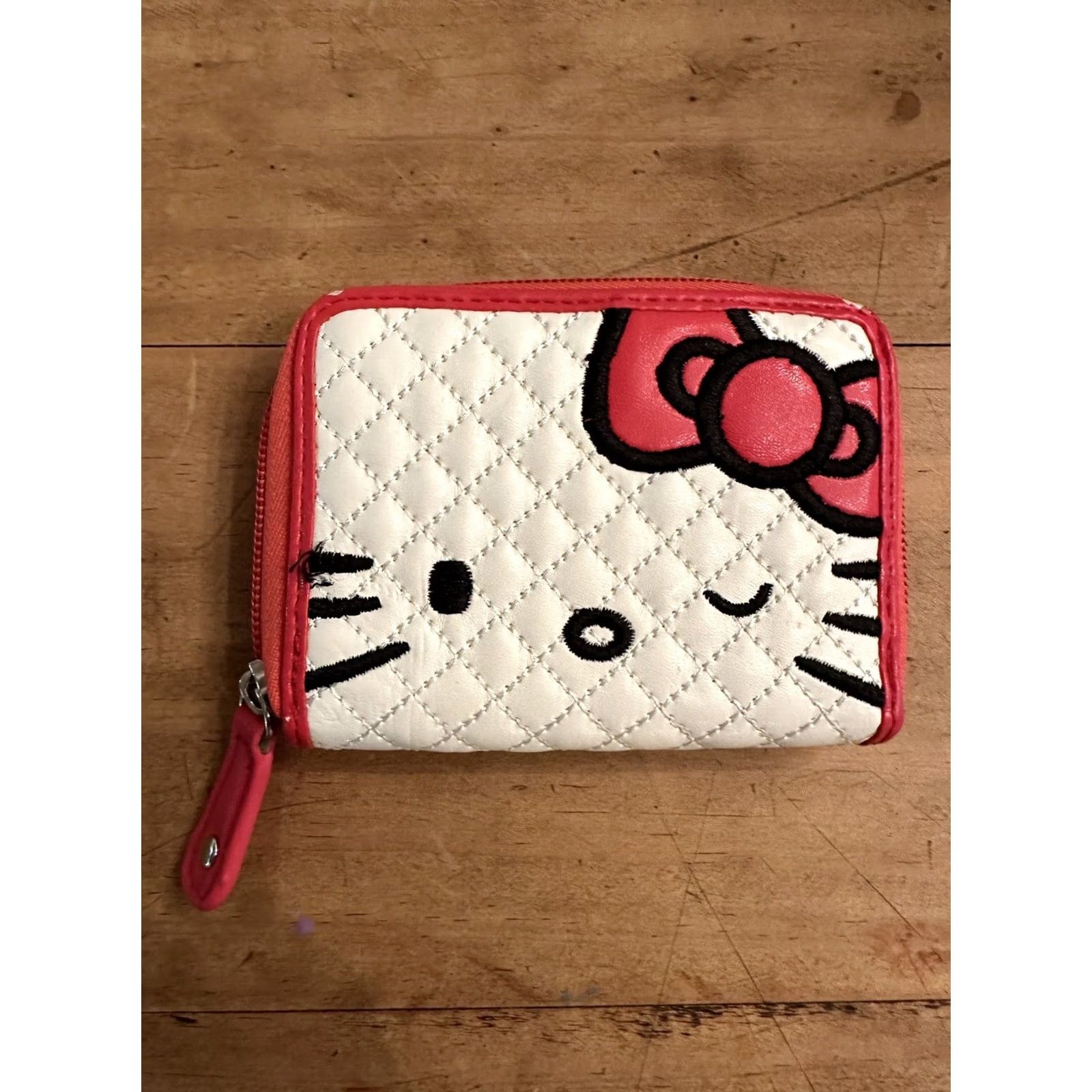Vintage Hello Kitty Wallet Coin Purse Zipper Close Stitched White Pink Wallet Women White Hello Kitty Coins Purse Zipper Close Pre-owned Size ONE SIZE - 2 Thumbnail