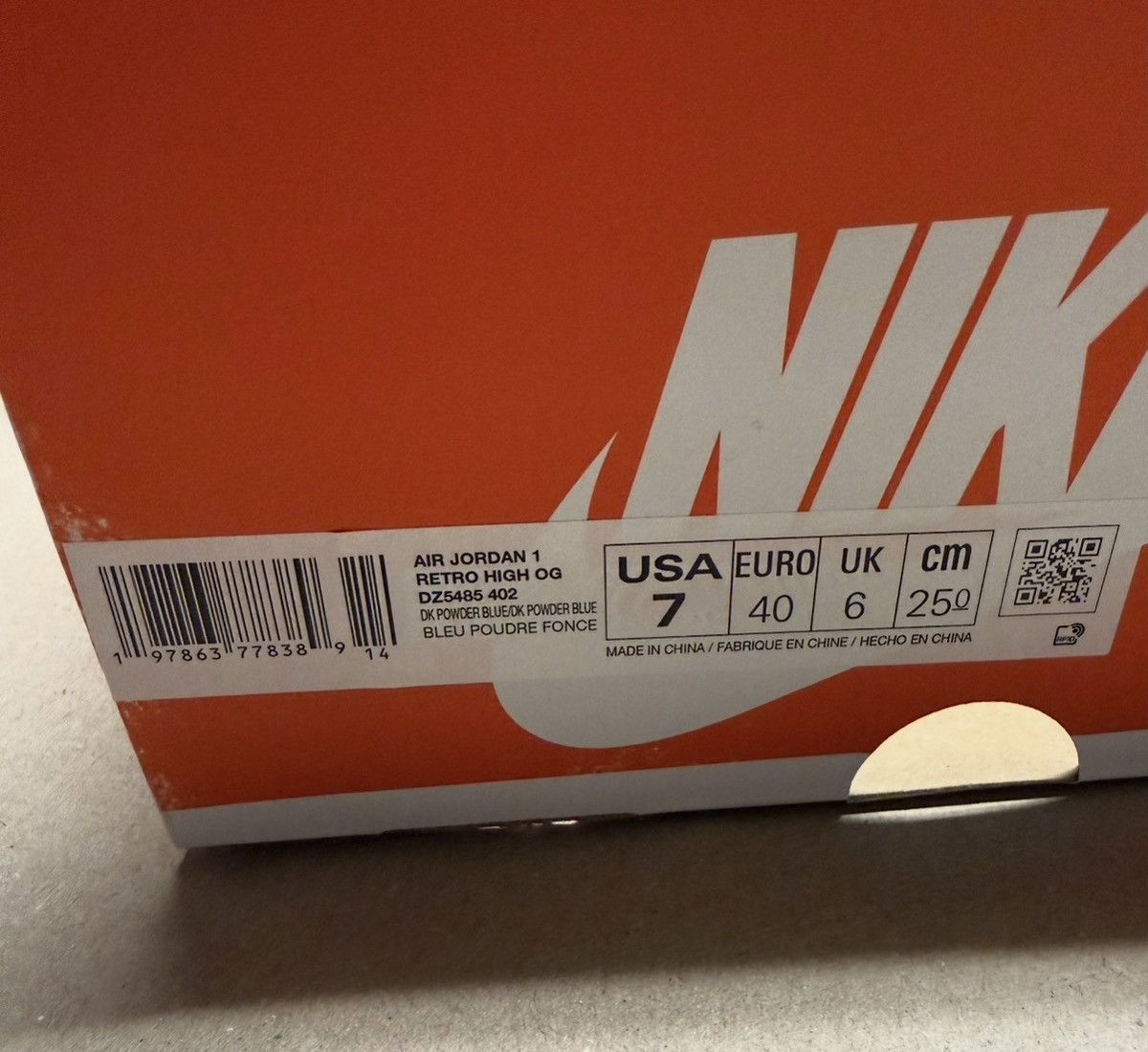 Jordan Brand Nike Air Jordan 1 Retro High OG UNC Reimagined Mens 7 NEW! Size US 7 / EU 40 - 6 Thumbnail