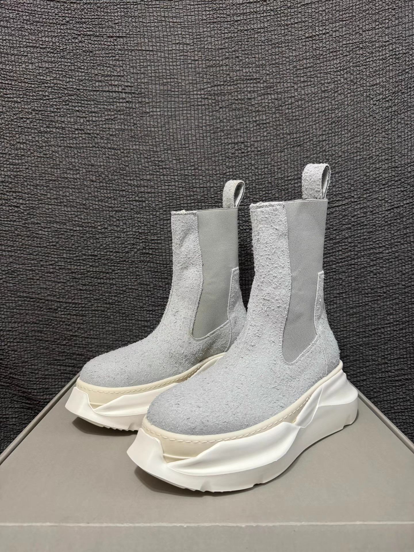 Rick Owens Rick Owens 23FW platform tank sole Chelsea boots. Size US 6.5 / IT 36.5 - 1 Thumbnail