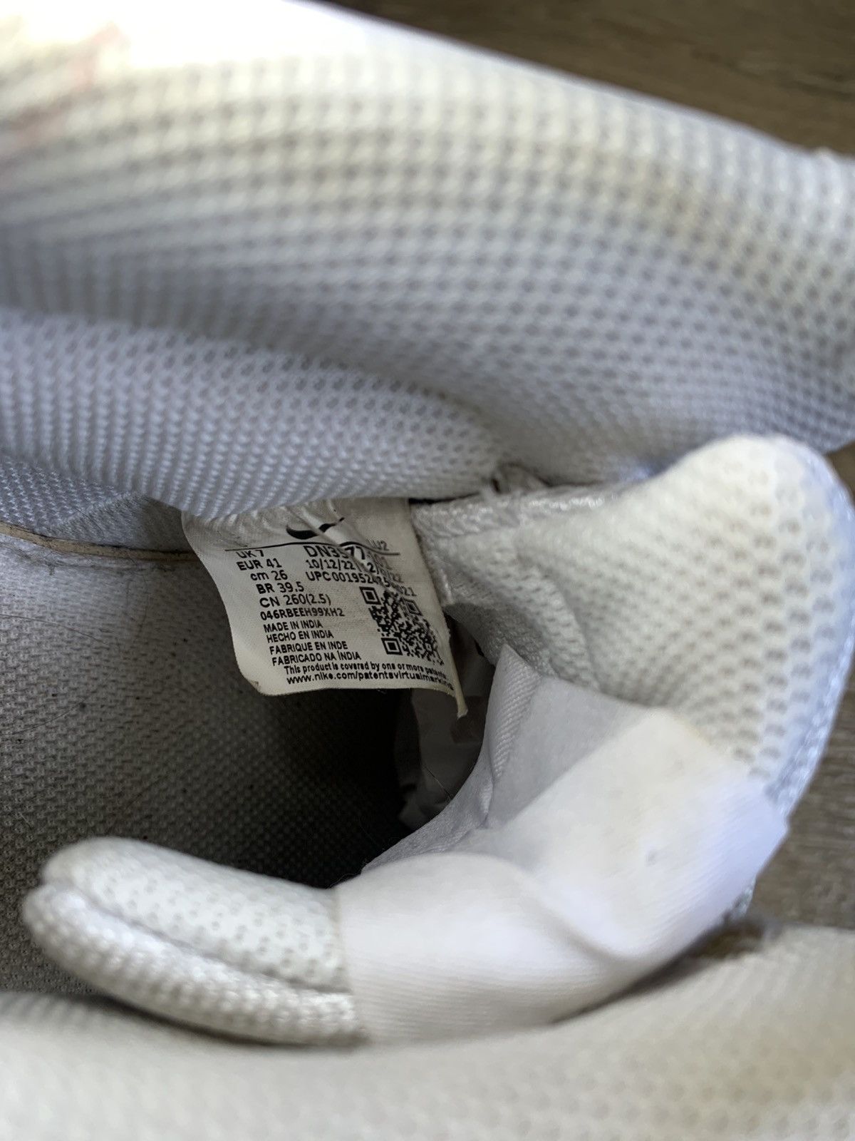 Nike White Nike shoes size 41 – classic Size US 10 / IT 40 - 9 Thumbnail