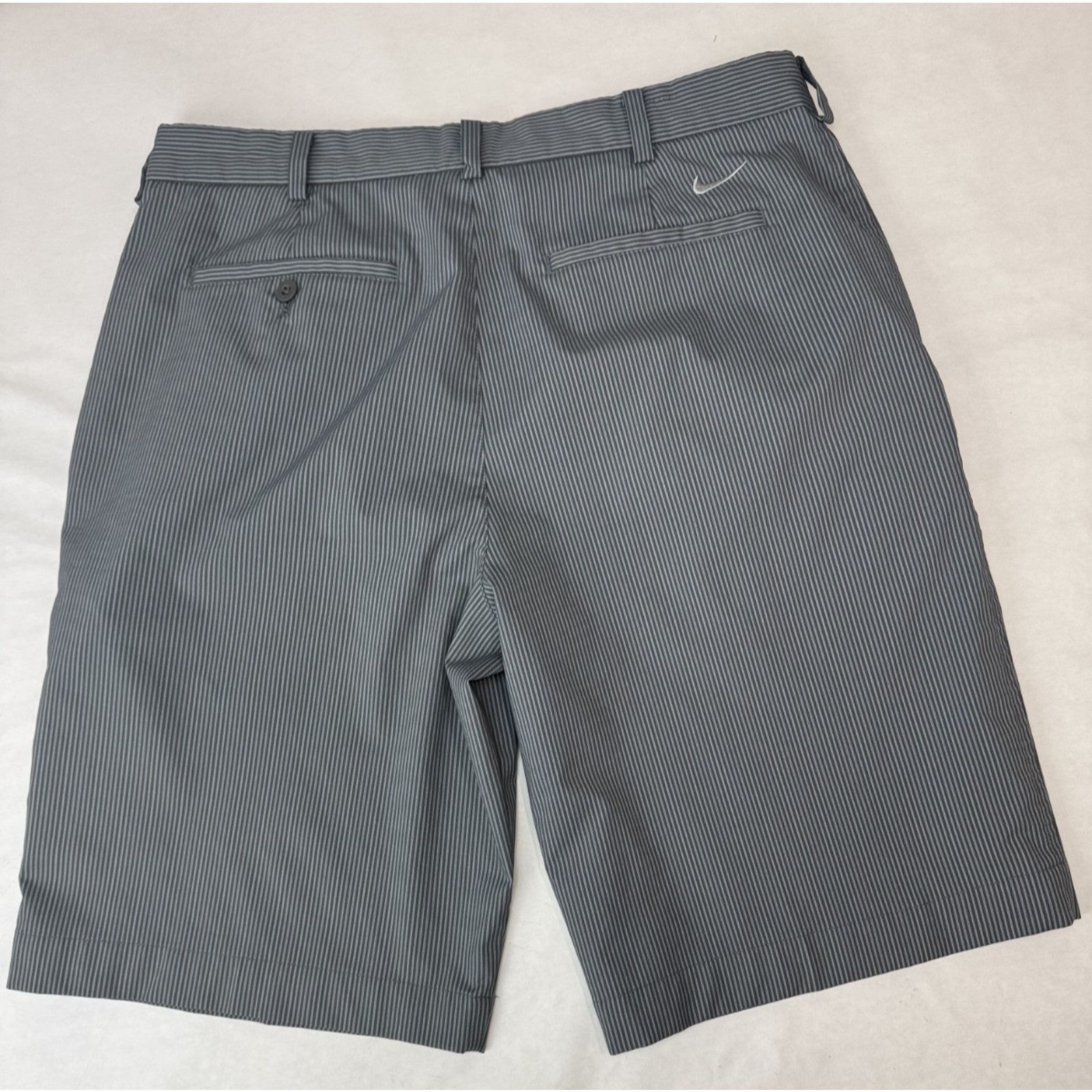 Nike Nike Golf Performance Shorts Men Gray Striped 11" 34 Size US 34 / EU 50 - 1 Thumbnail