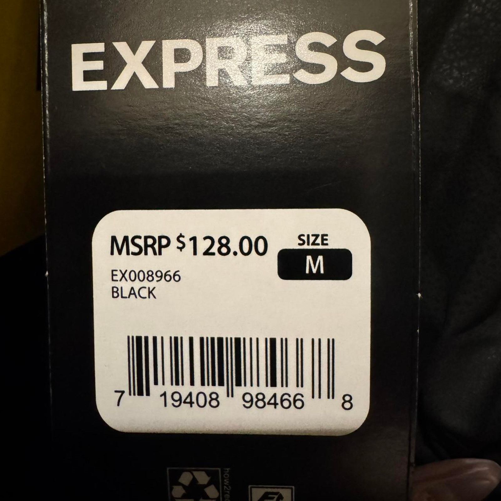 Express NWT Womens Express Puffer Jacket $128 MSRP Limited Edition Size S / US 4 / IT 40 - 3 Thumbnail
