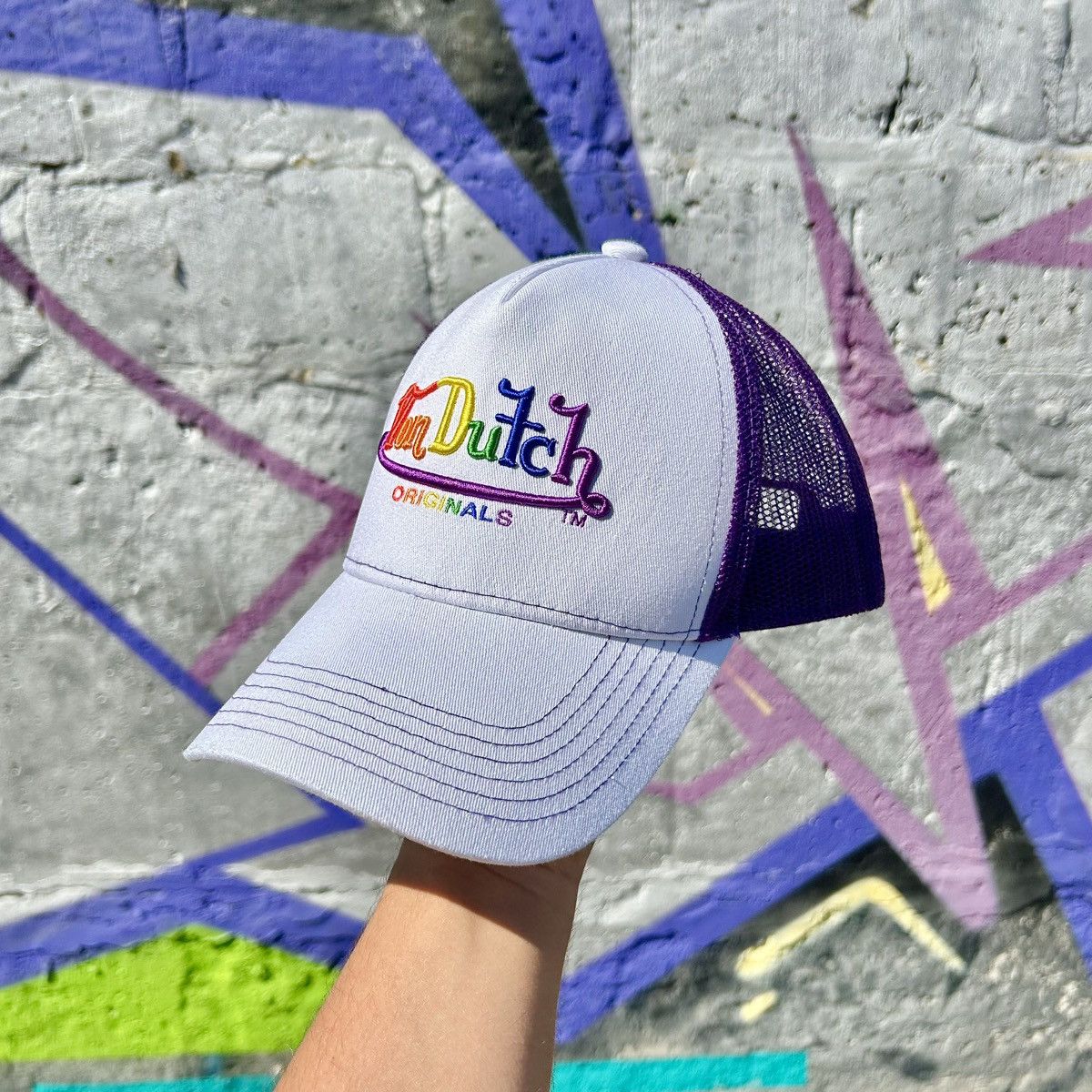 Von Dutch Vintage Von Dutch Rainbow Trucker Cap Hat Size ONE SIZE - 1 Thumbnail