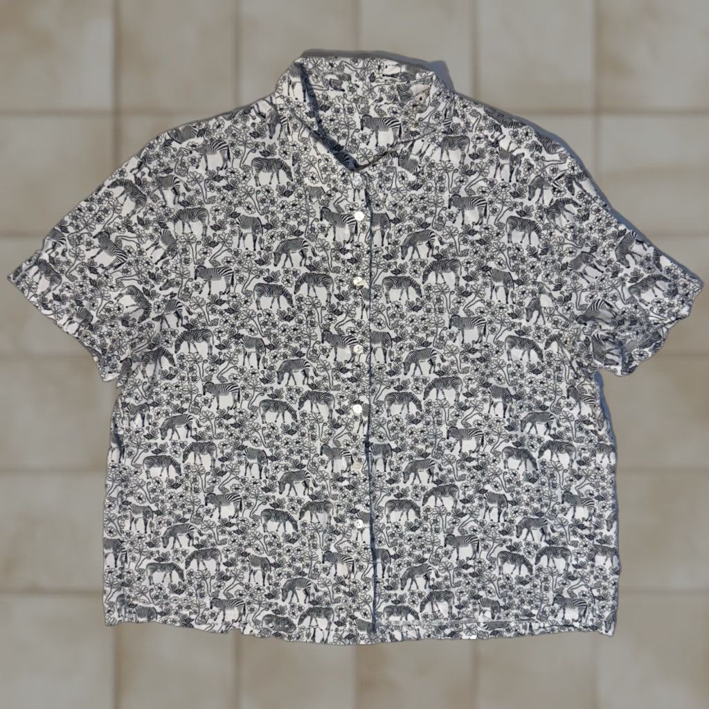 Polo Ralph Lauren Polo Ralph Lauren Shirt Button-Up Floral Zebra White Black Exotic Print M/L Short Sleeve Regular Fit Womens Size M / US 6-8 / IT 42-44 - 1 Thumbnail